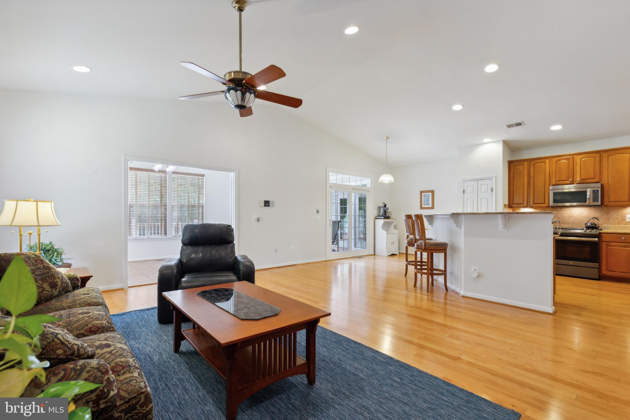 FOUR SEASONS IN HISTORIC VIRGINIA - Residential