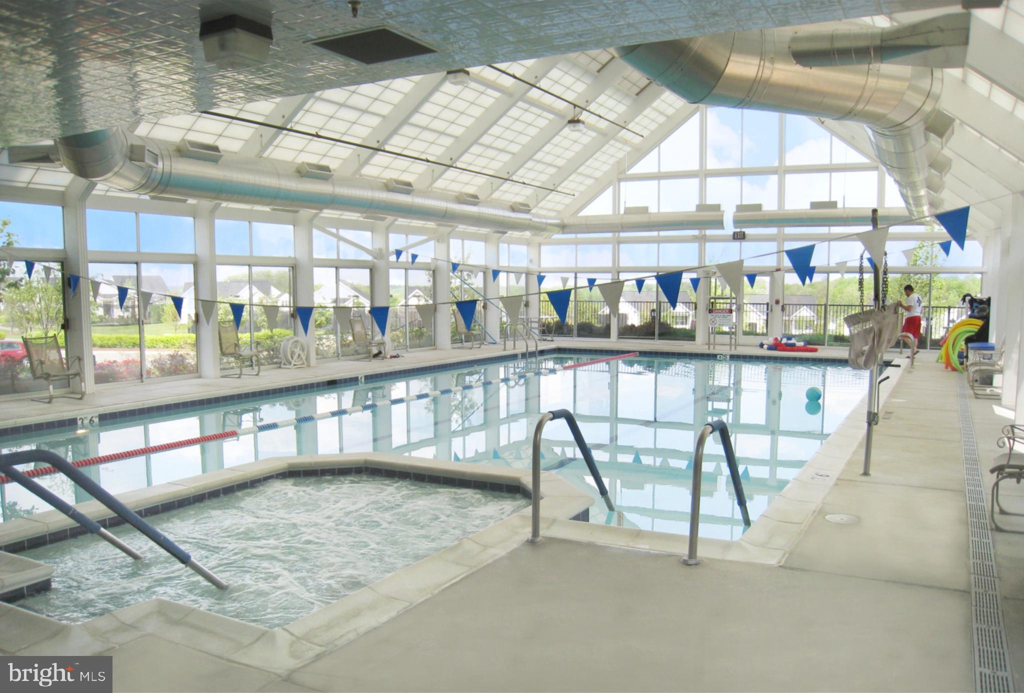 FOUR SEASONS IN HISTORIC VIRGINIA - Residential