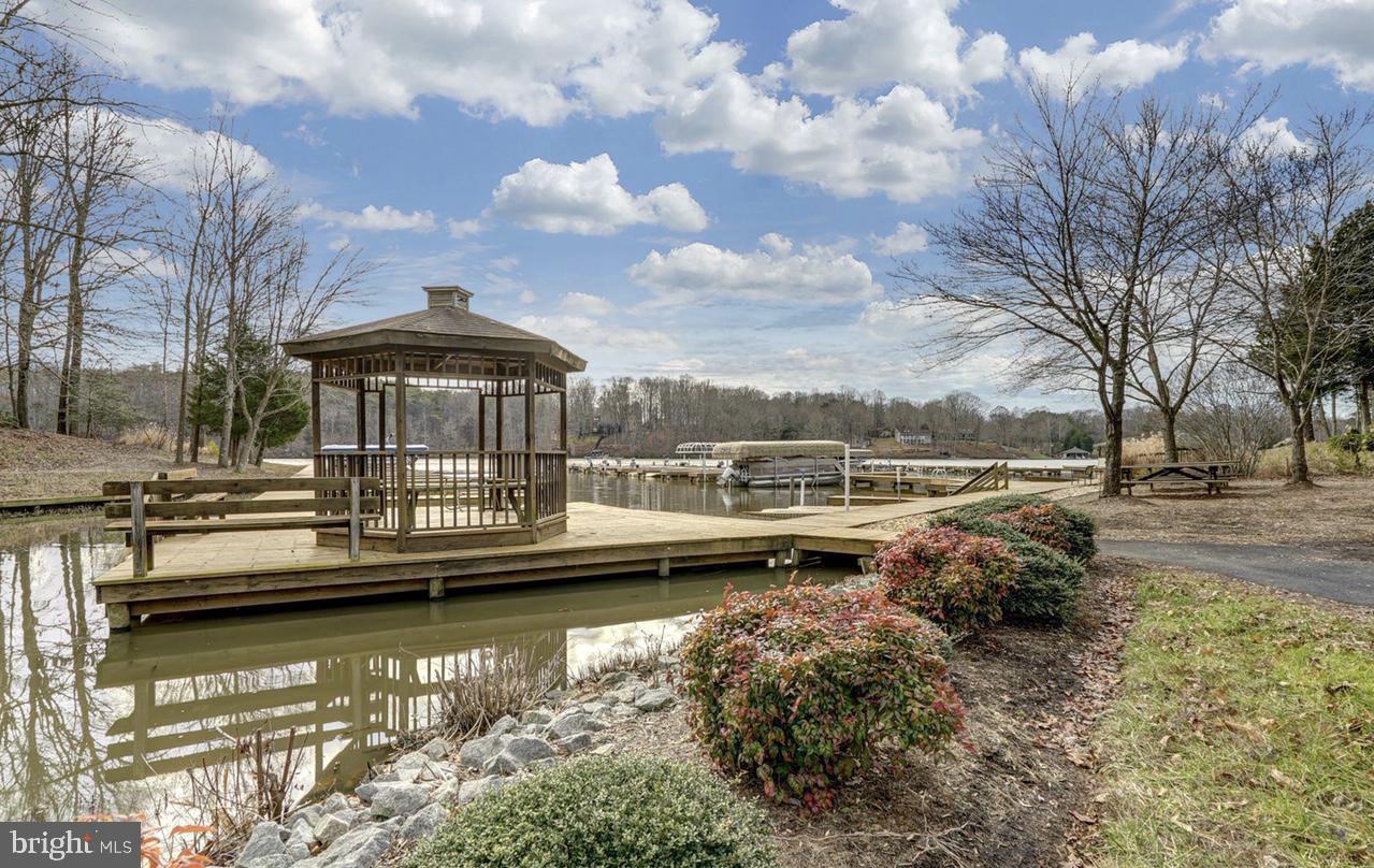 WYNDEMERE - Residential