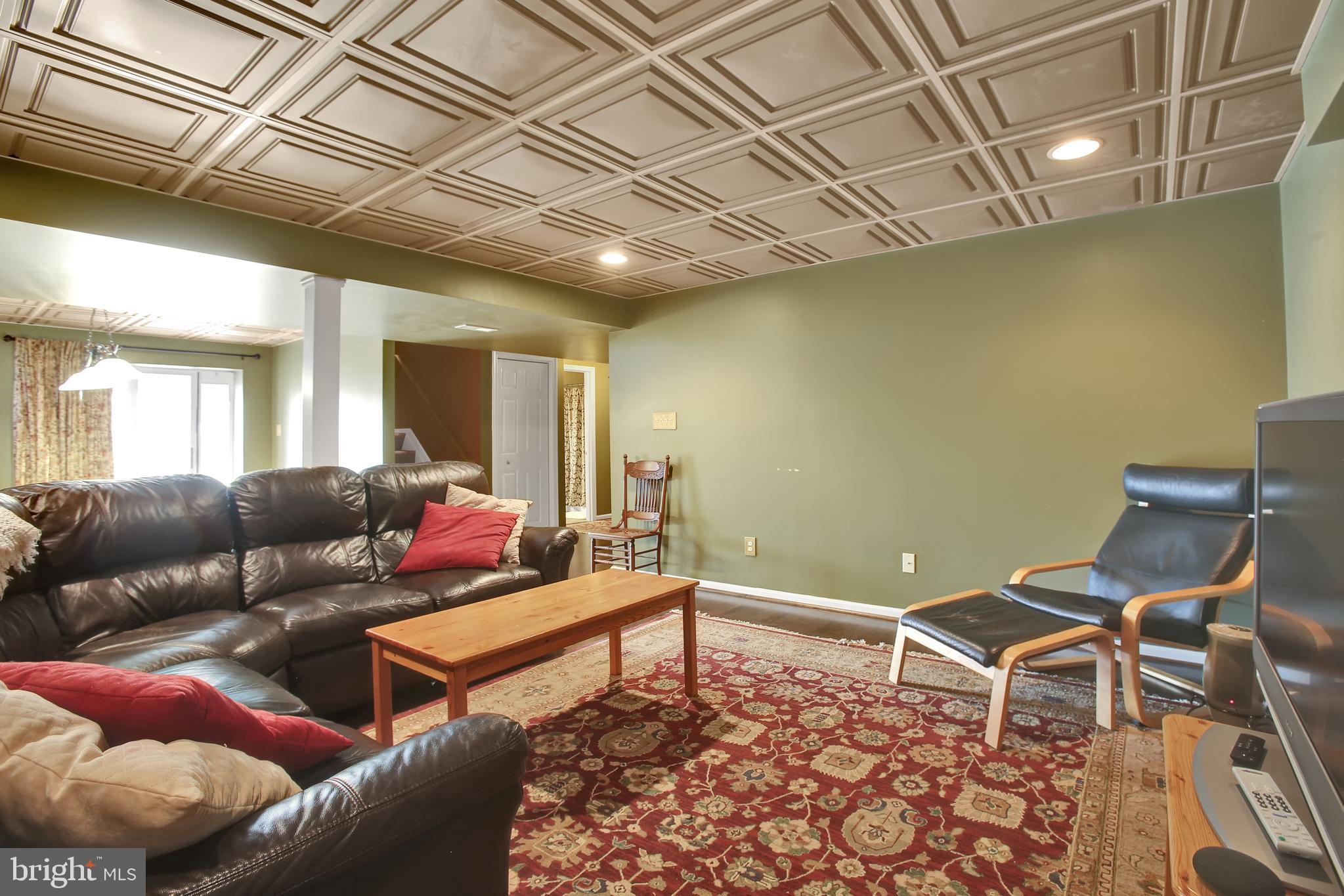 FOREST LAKES - Residential