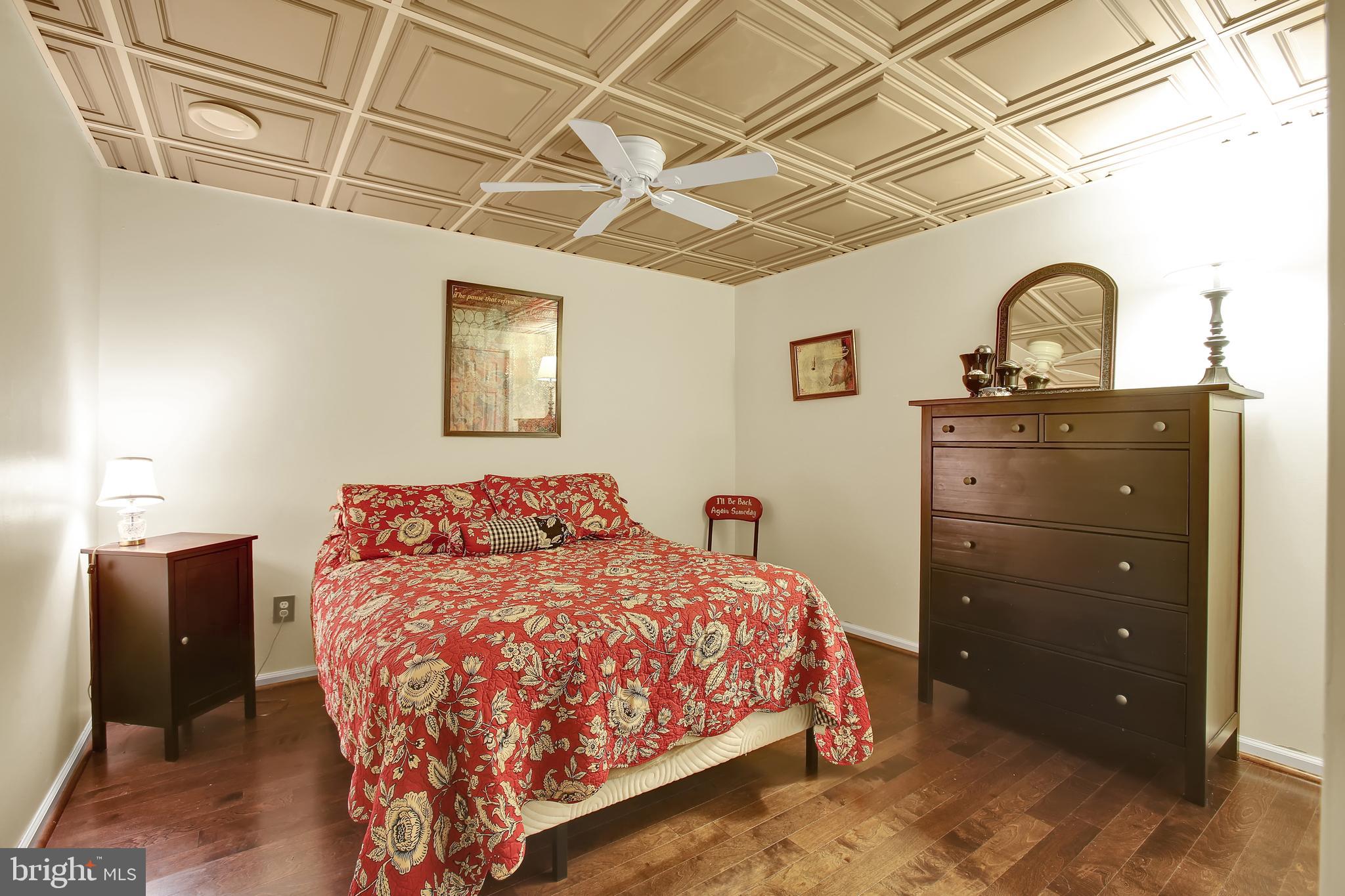 FOREST LAKES - Residential