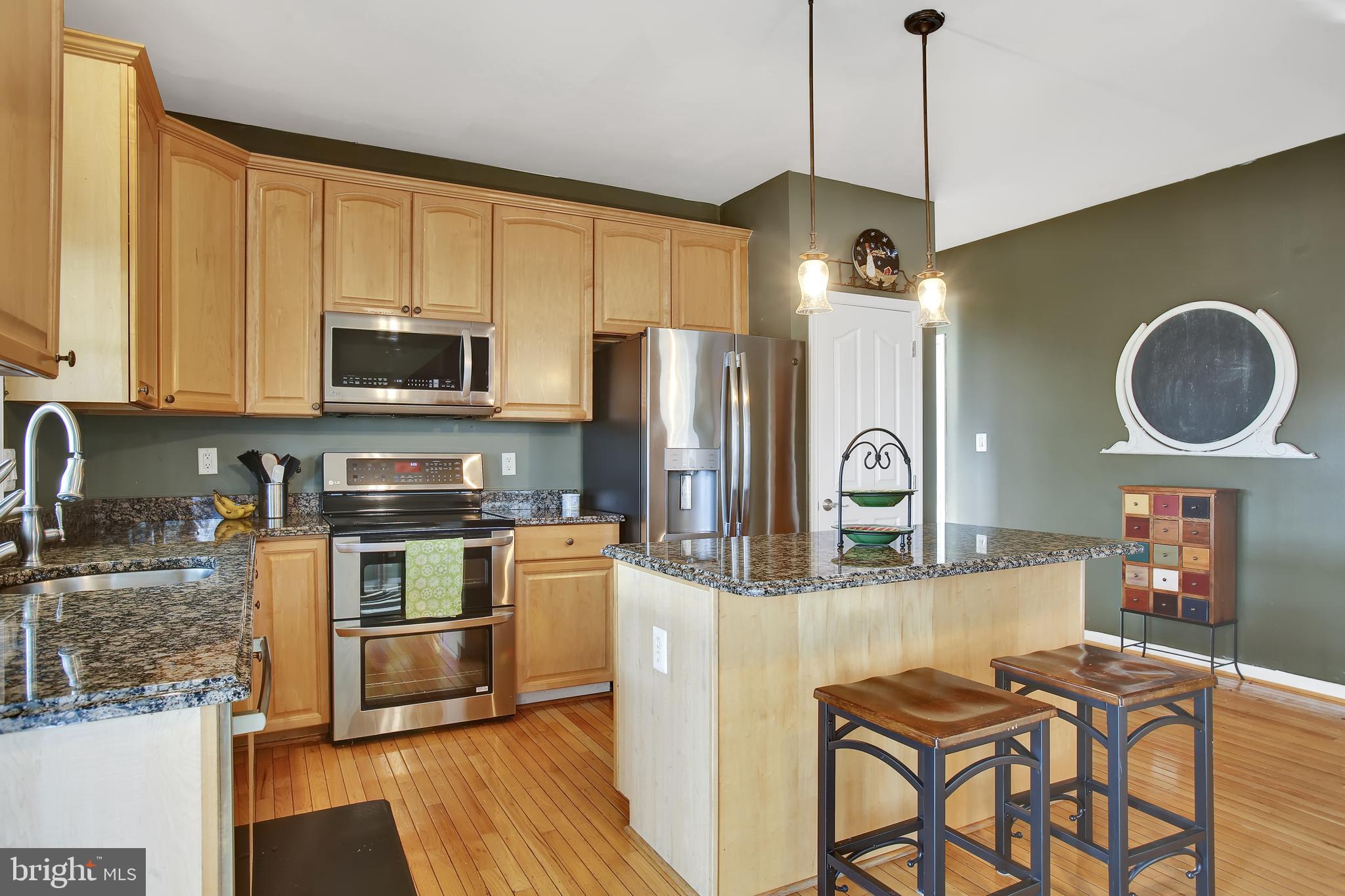 FOREST LAKES - Residential