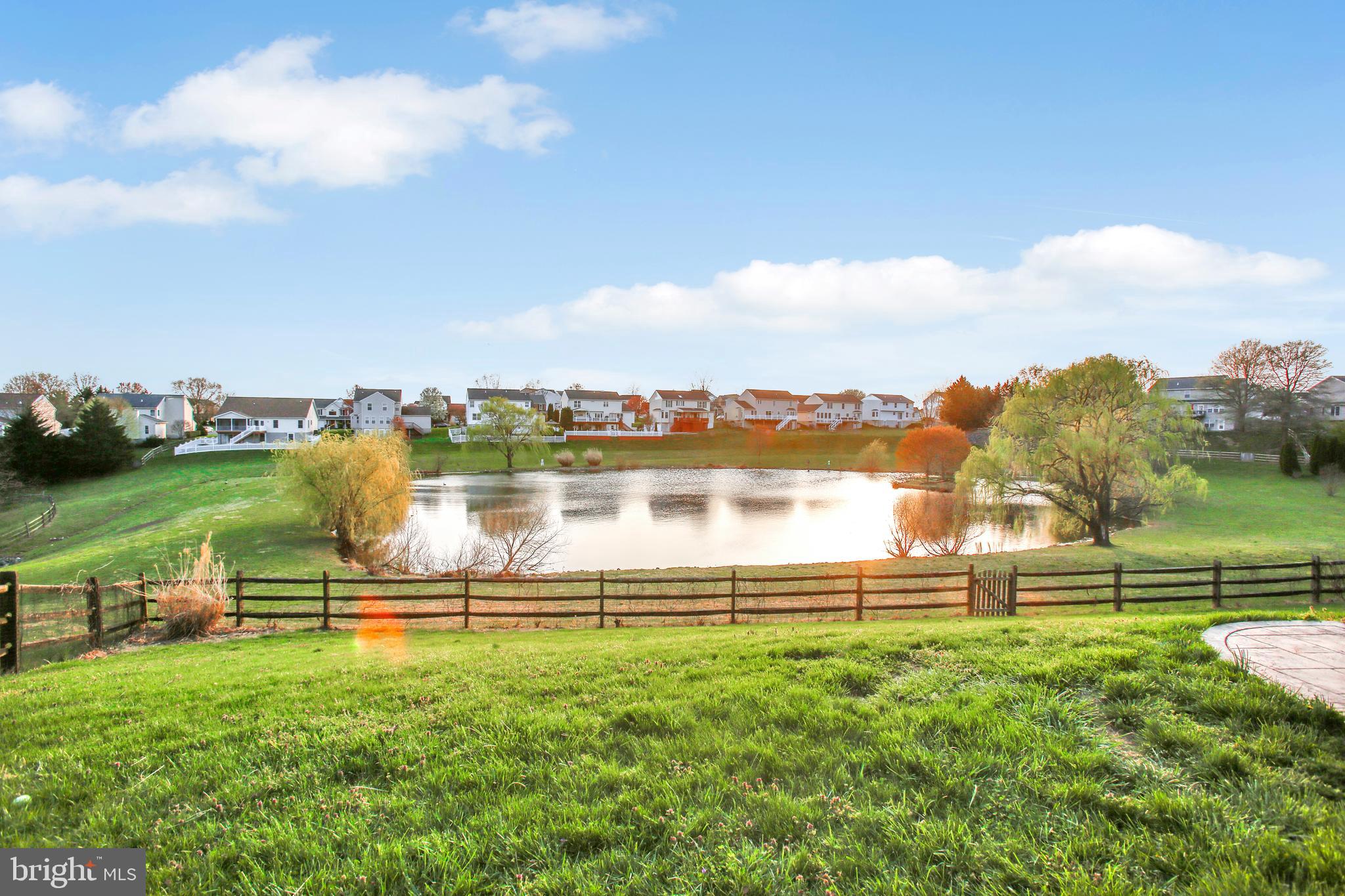 FOREST LAKES - Residential