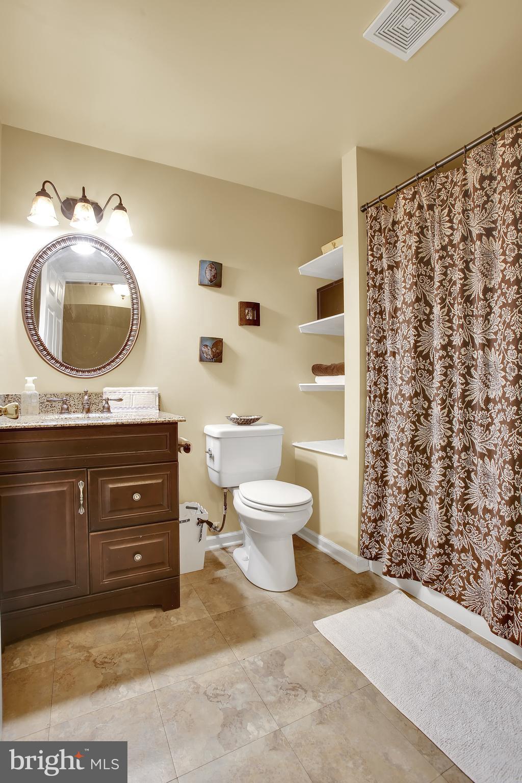 FOREST LAKES - Residential