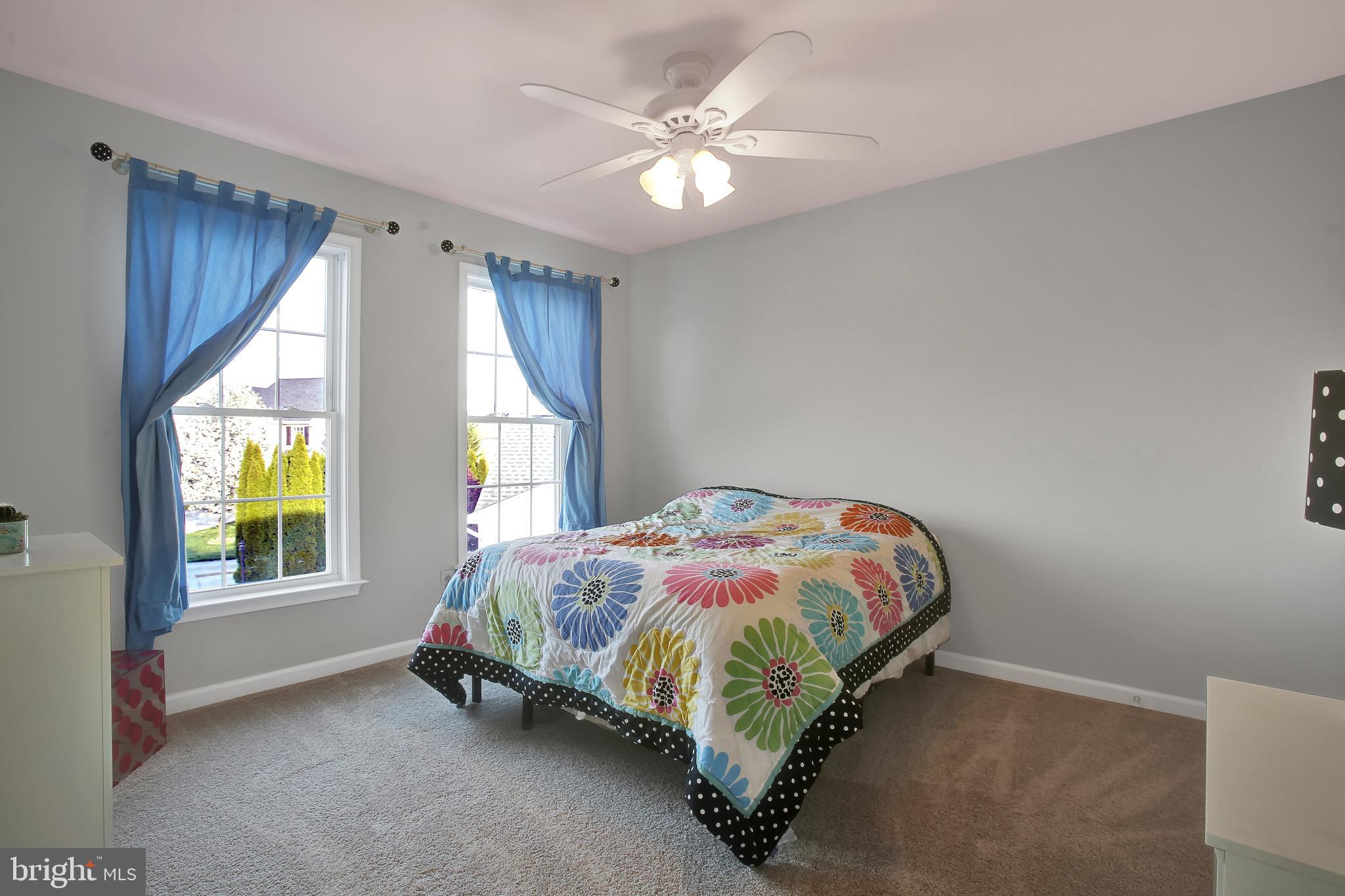 FOREST LAKES - Residential