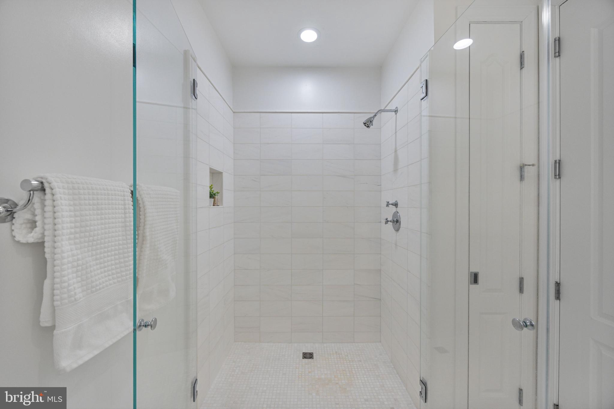 GRANDVIEW AT ANNAPOLIS TOWNE CENTRE - Residential