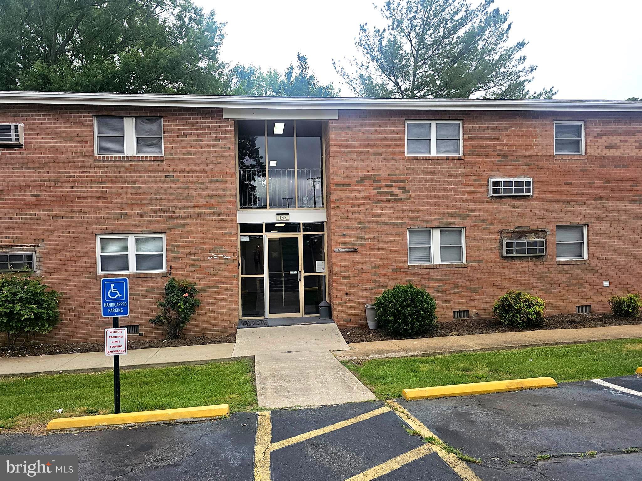 DILLARD - Residential Lease