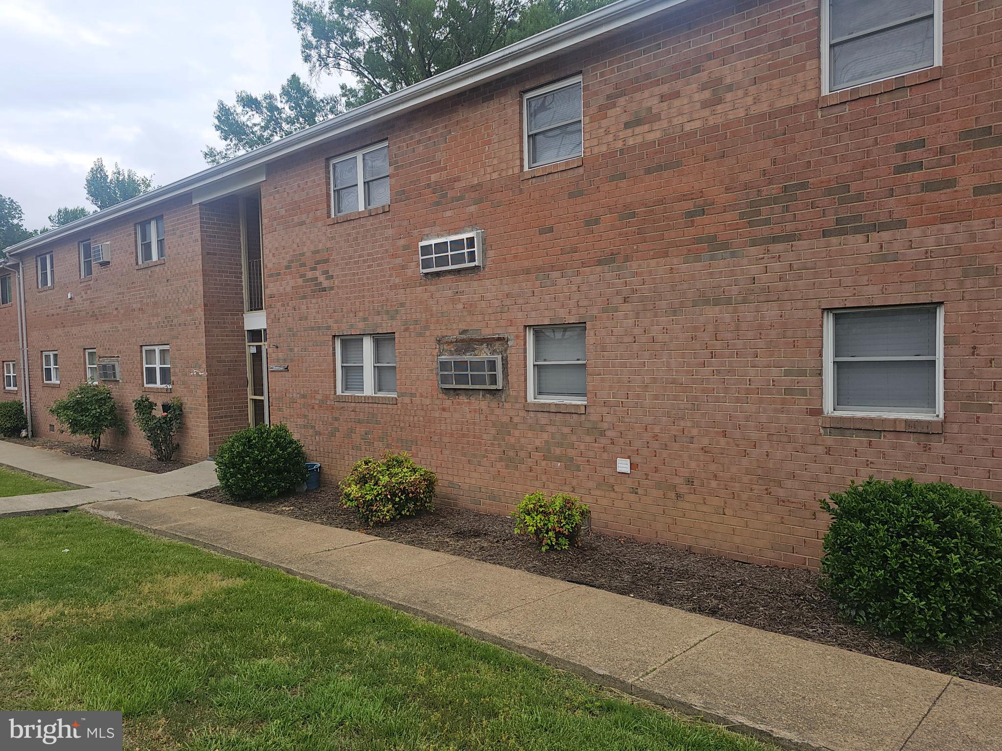 DILLARD - Residential Lease