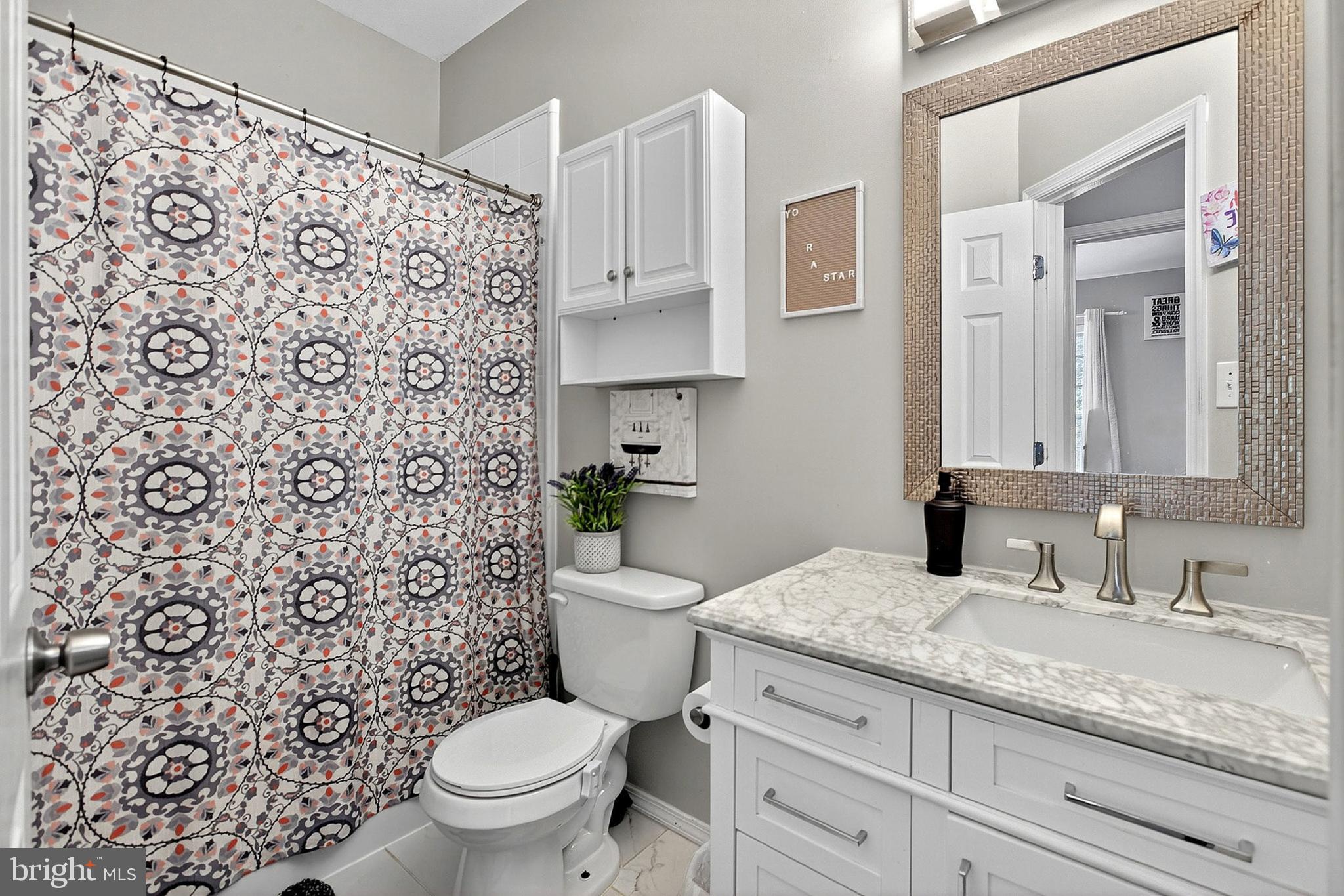 KINGS GRANT - Residential