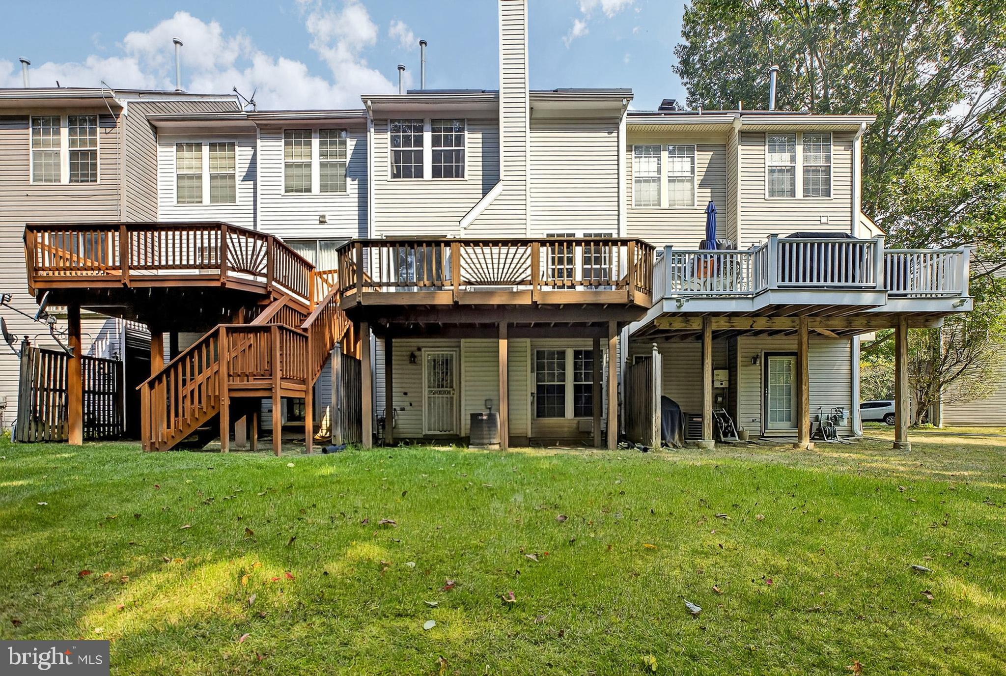 KINGS GRANT - Residential