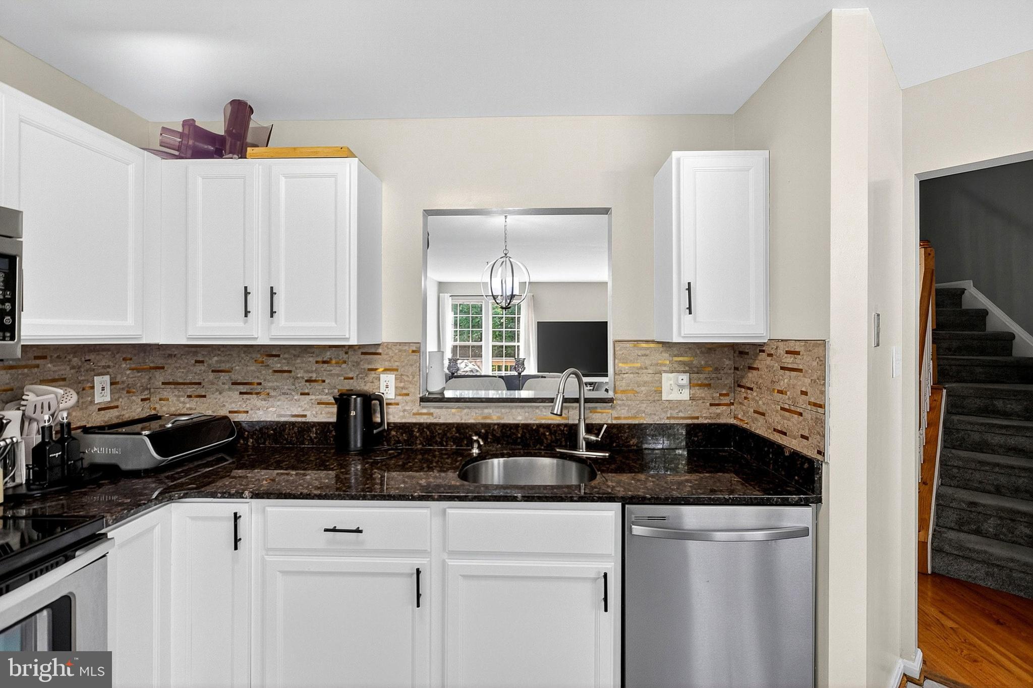 KINGS GRANT - Residential