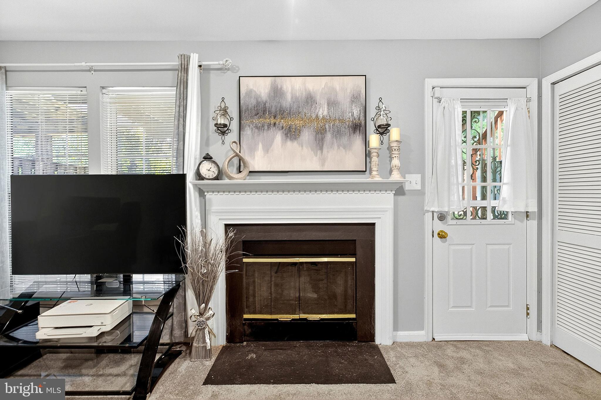 KINGS GRANT - Residential