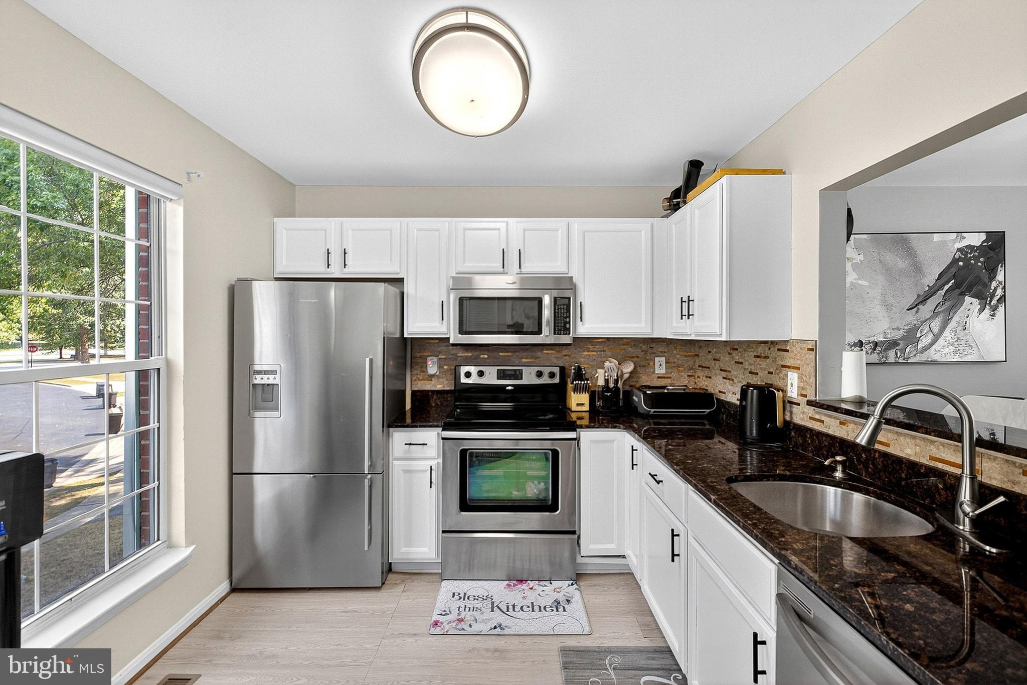 KINGS GRANT - Residential