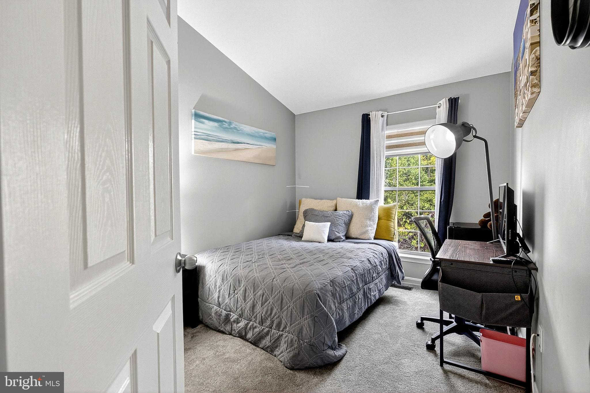 KINGS GRANT - Residential