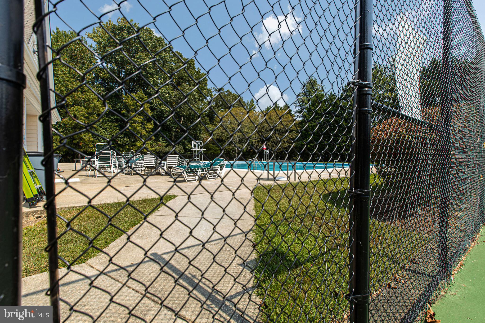 KINGS GRANT - Residential