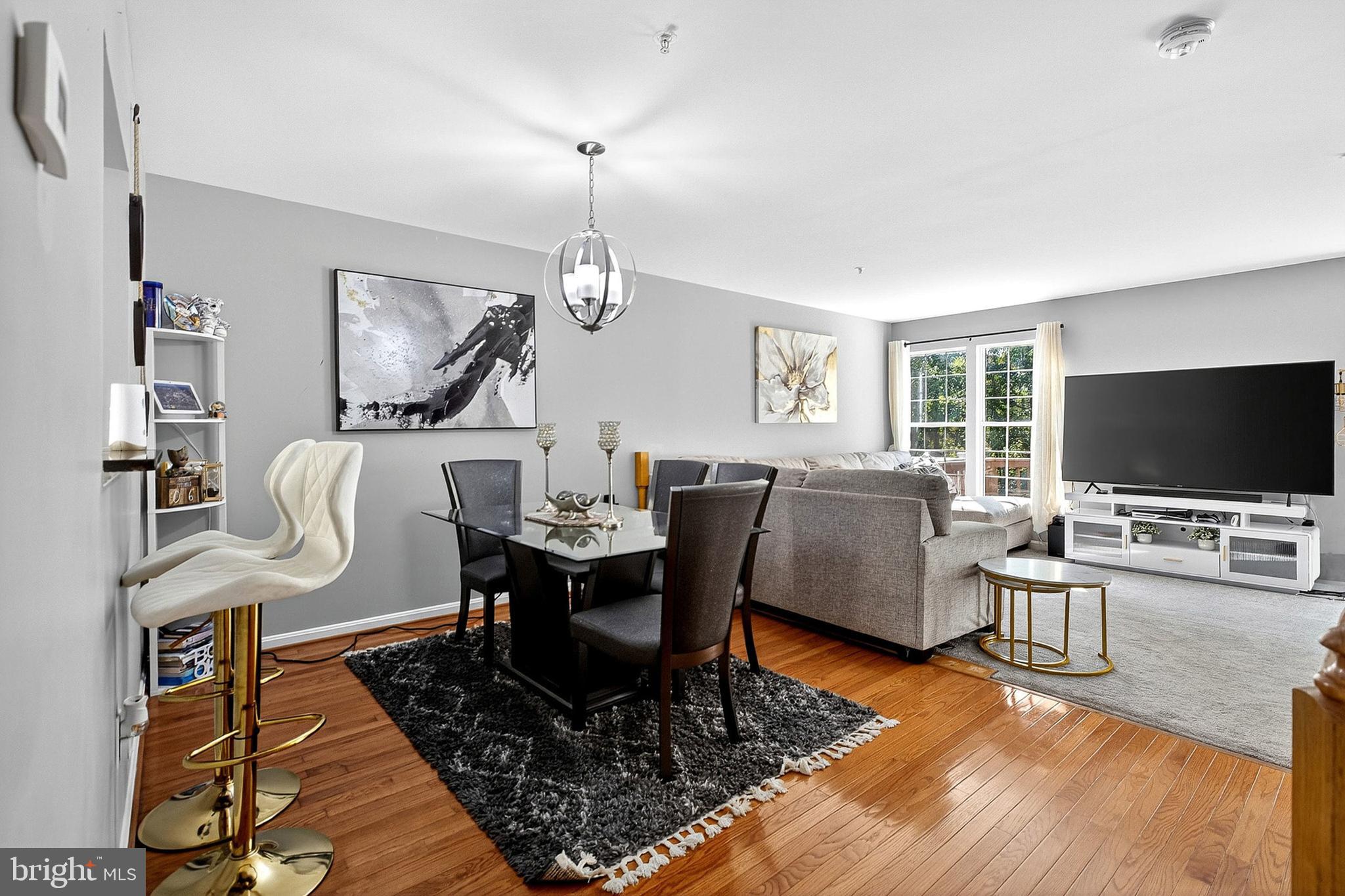 KINGS GRANT - Residential