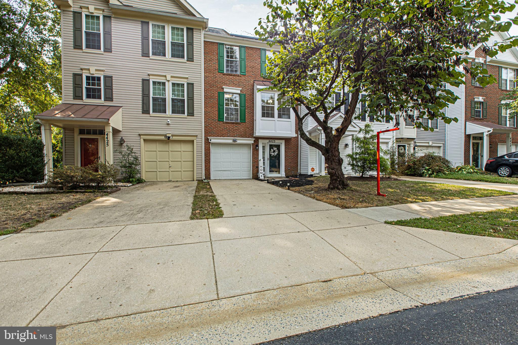 KINGS GRANT - Residential