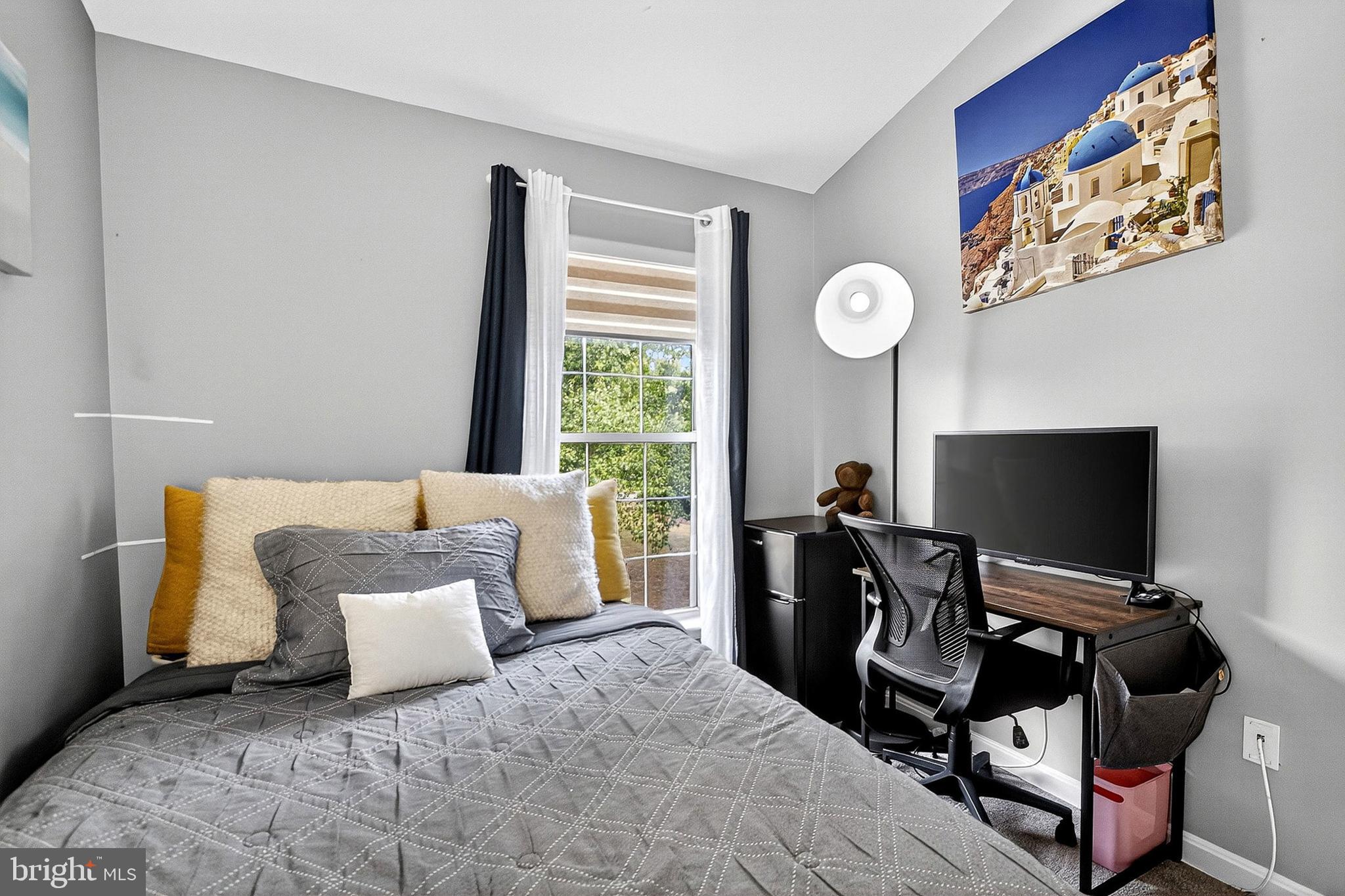 KINGS GRANT - Residential