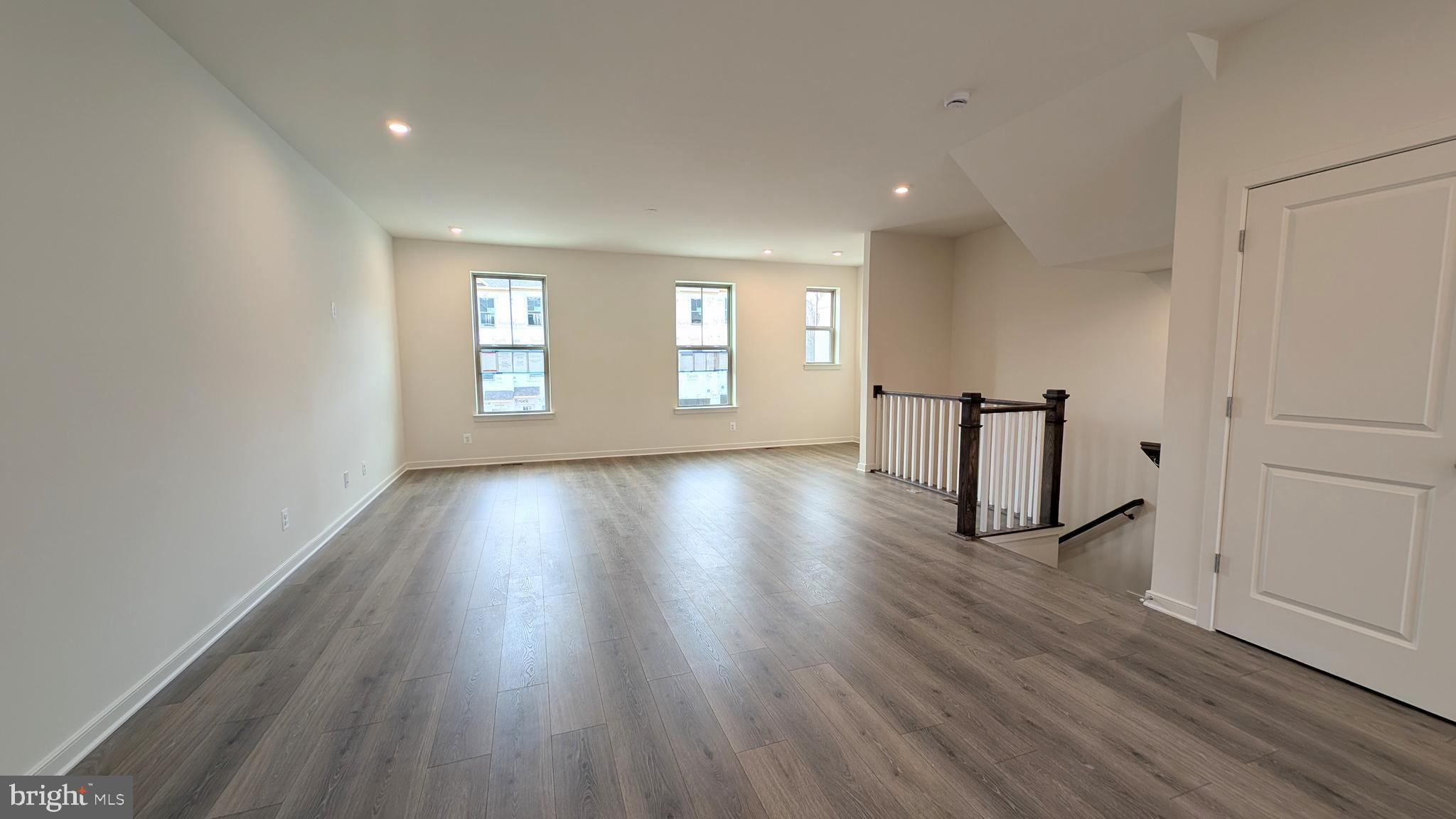 DALE WOODS - Residential