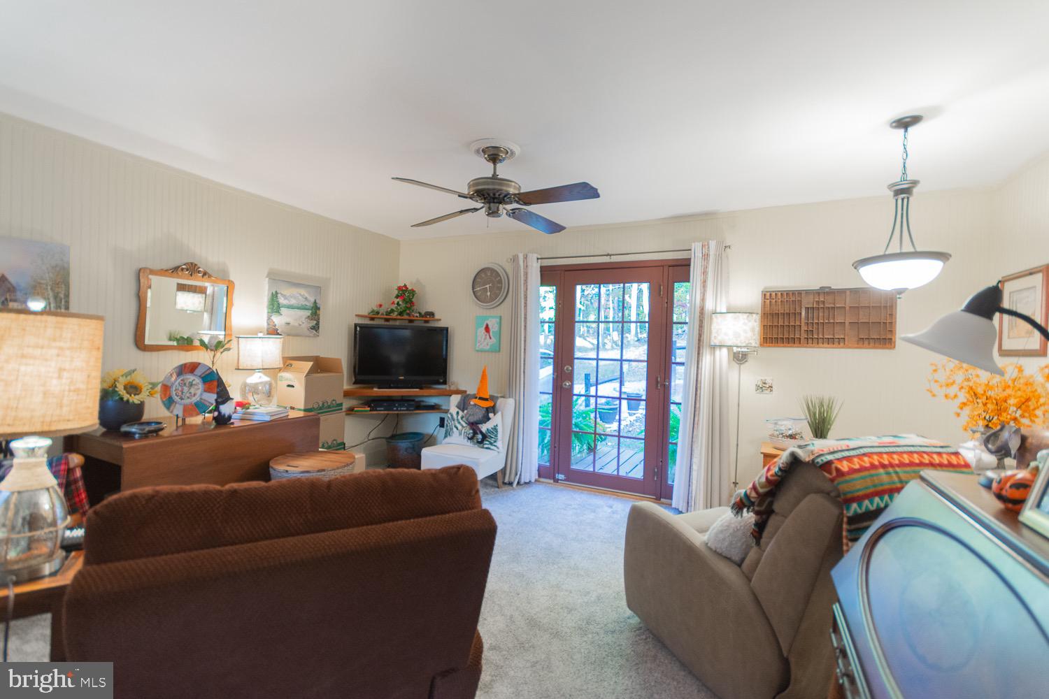 KEYES FERRY ACRES - Residential