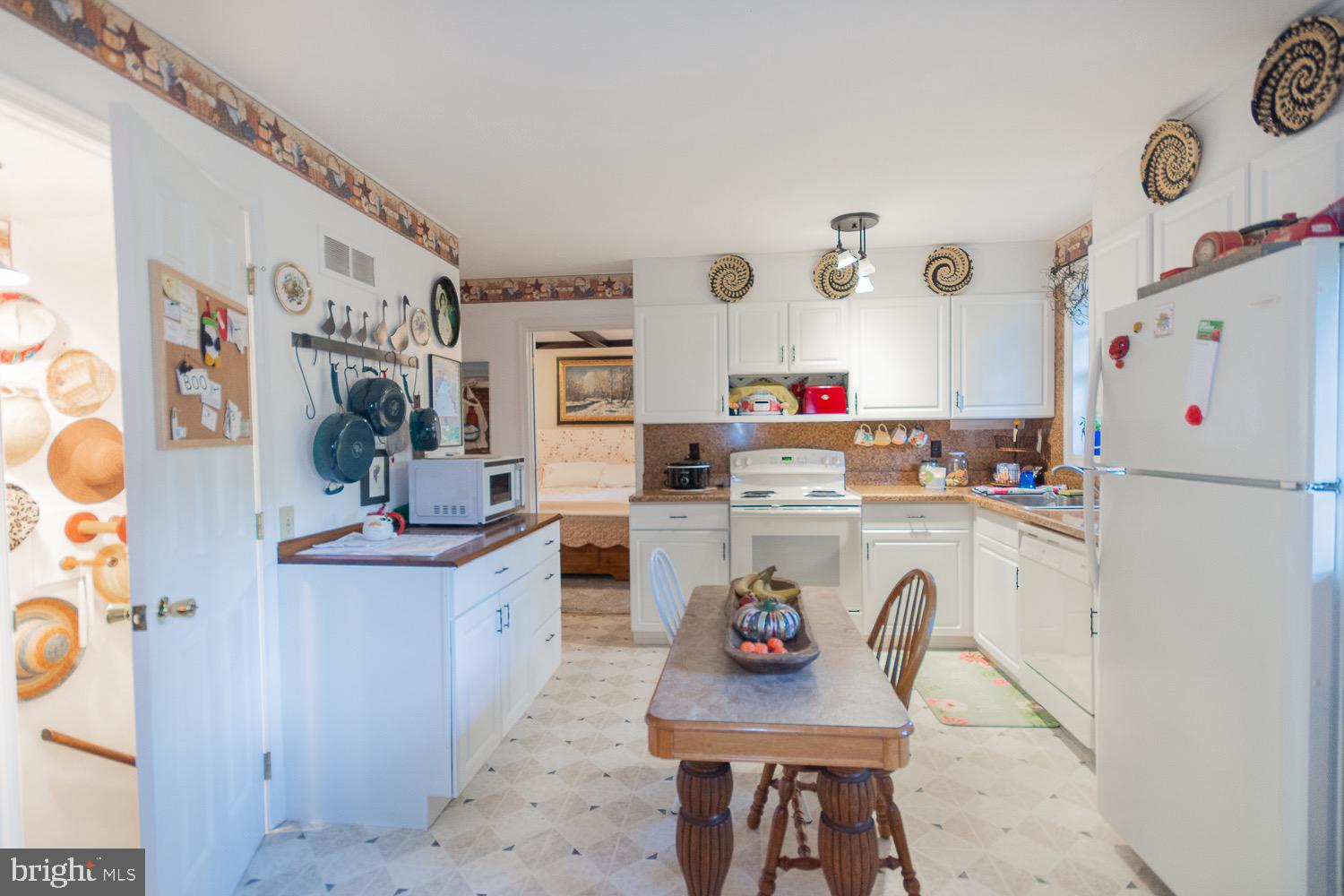 KEYES FERRY ACRES - Residential