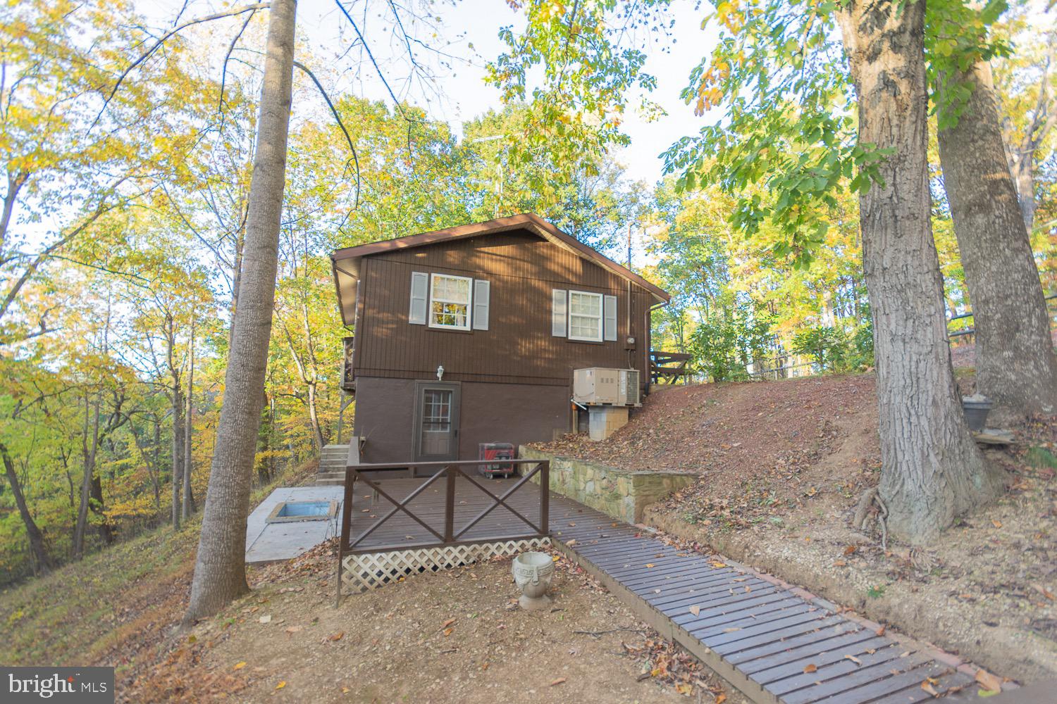 KEYES FERRY ACRES - Residential