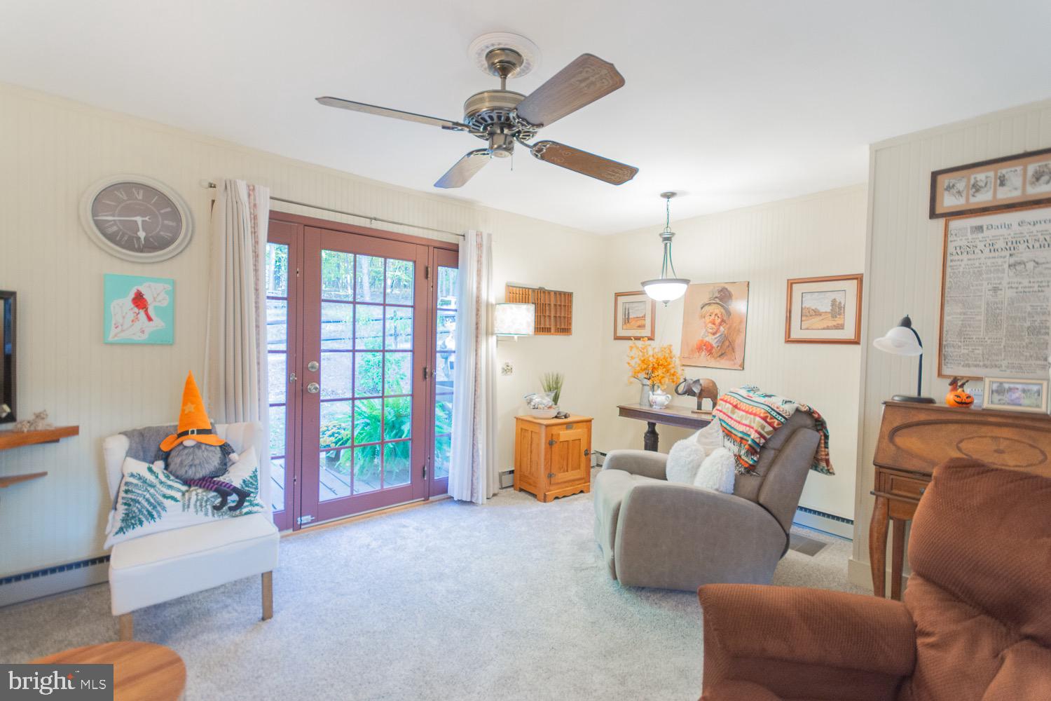 KEYES FERRY ACRES - Residential