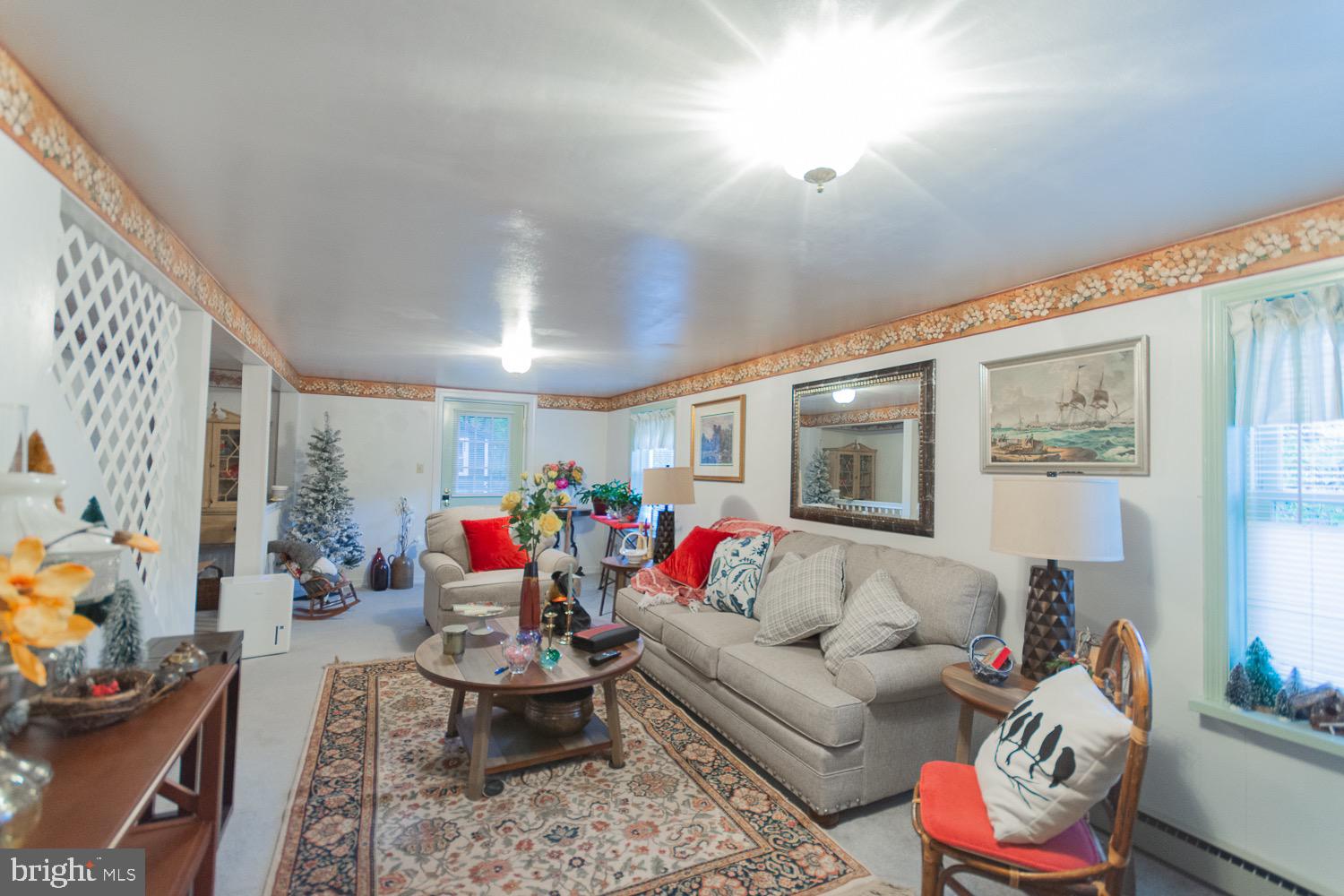 KEYES FERRY ACRES - Residential