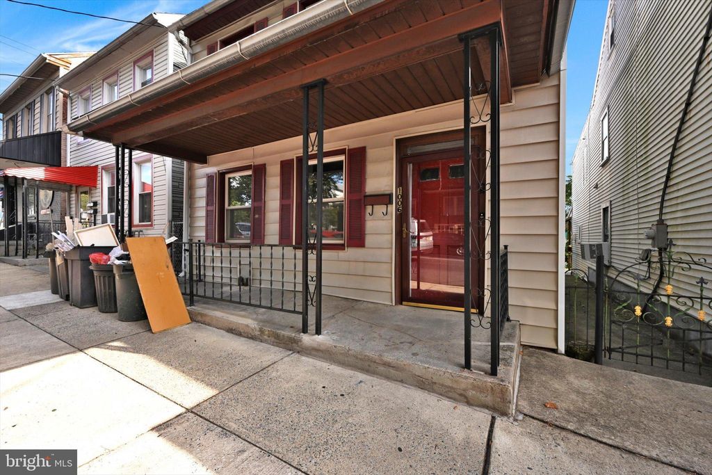 Photo of 1006 Walnut Street, LEBANON, PA 17042 (MLS # PALN2022600)