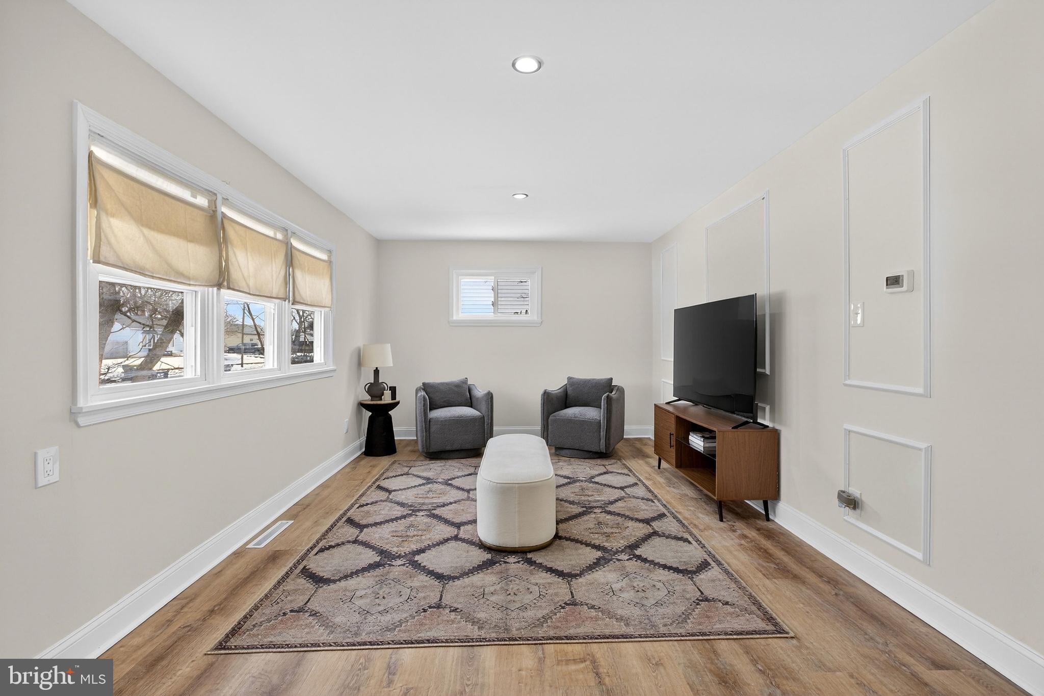 CASTLE HILLS - Residential