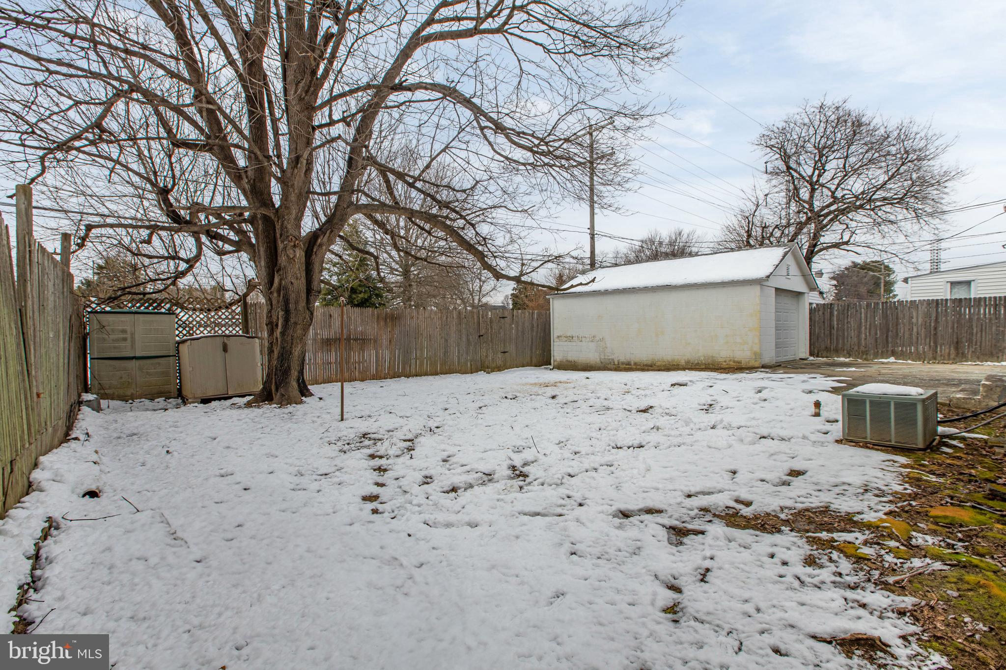 CASTLE HILLS - Residential