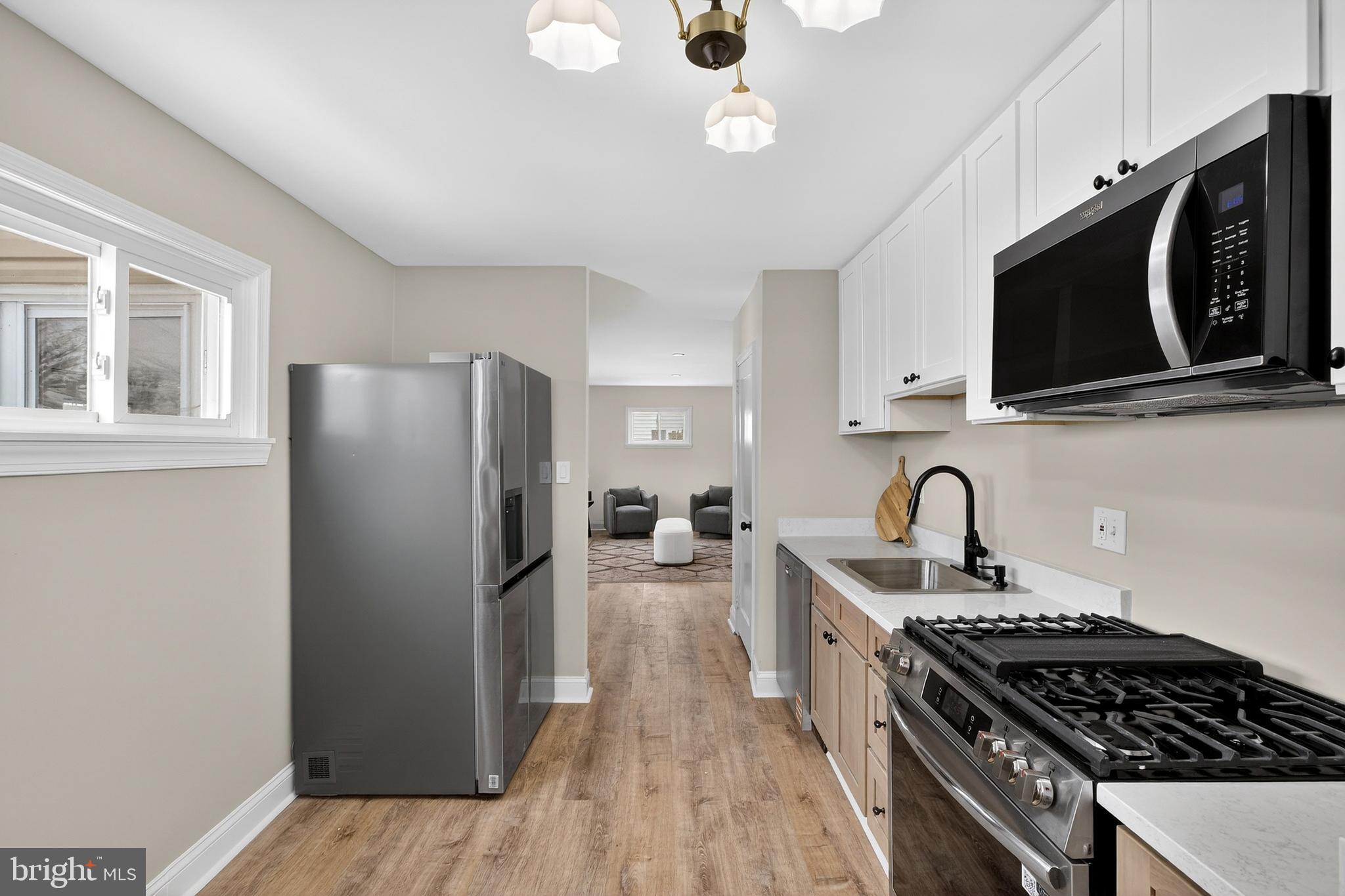 CASTLE HILLS - Residential