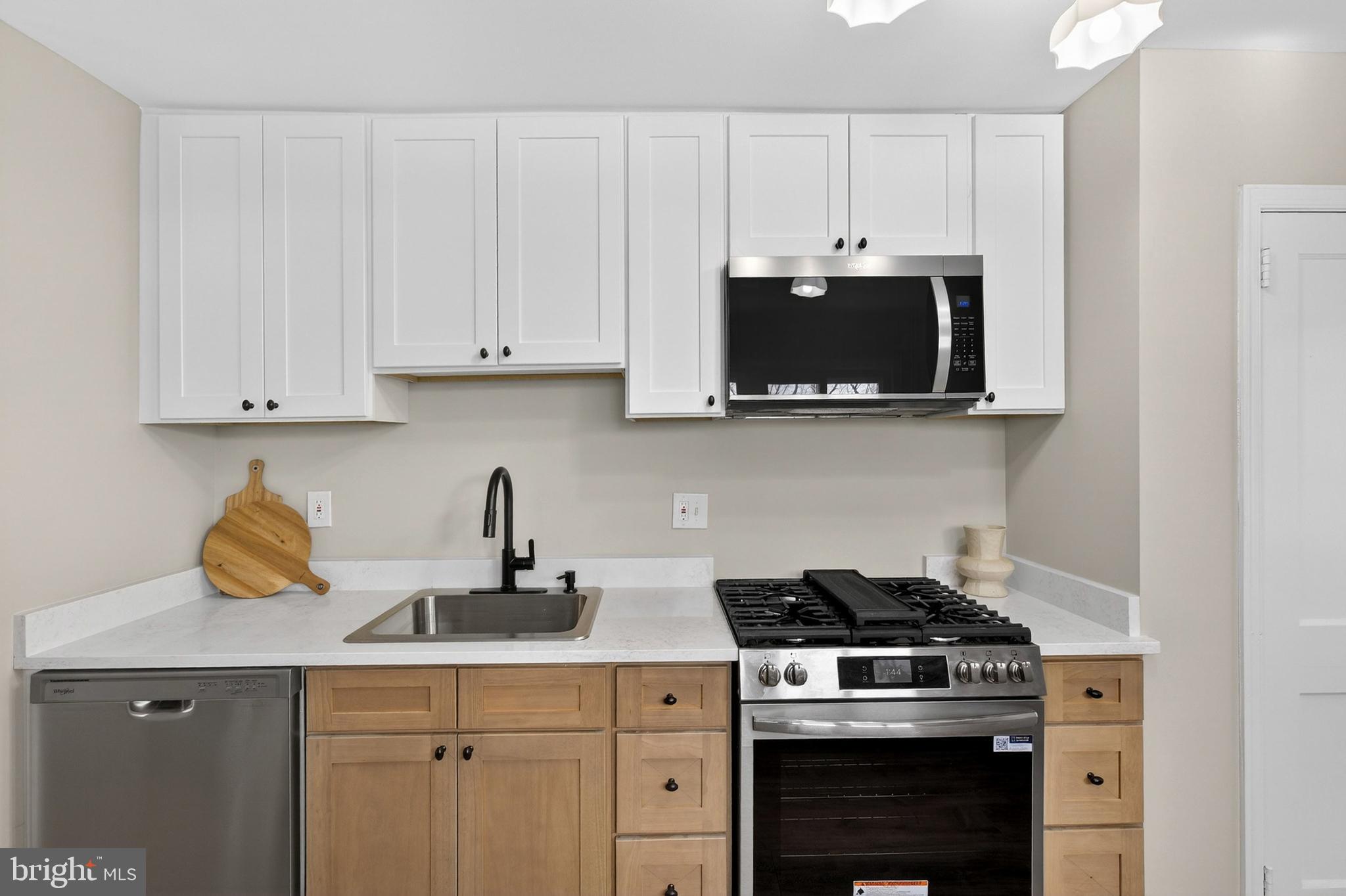 CASTLE HILLS - Residential