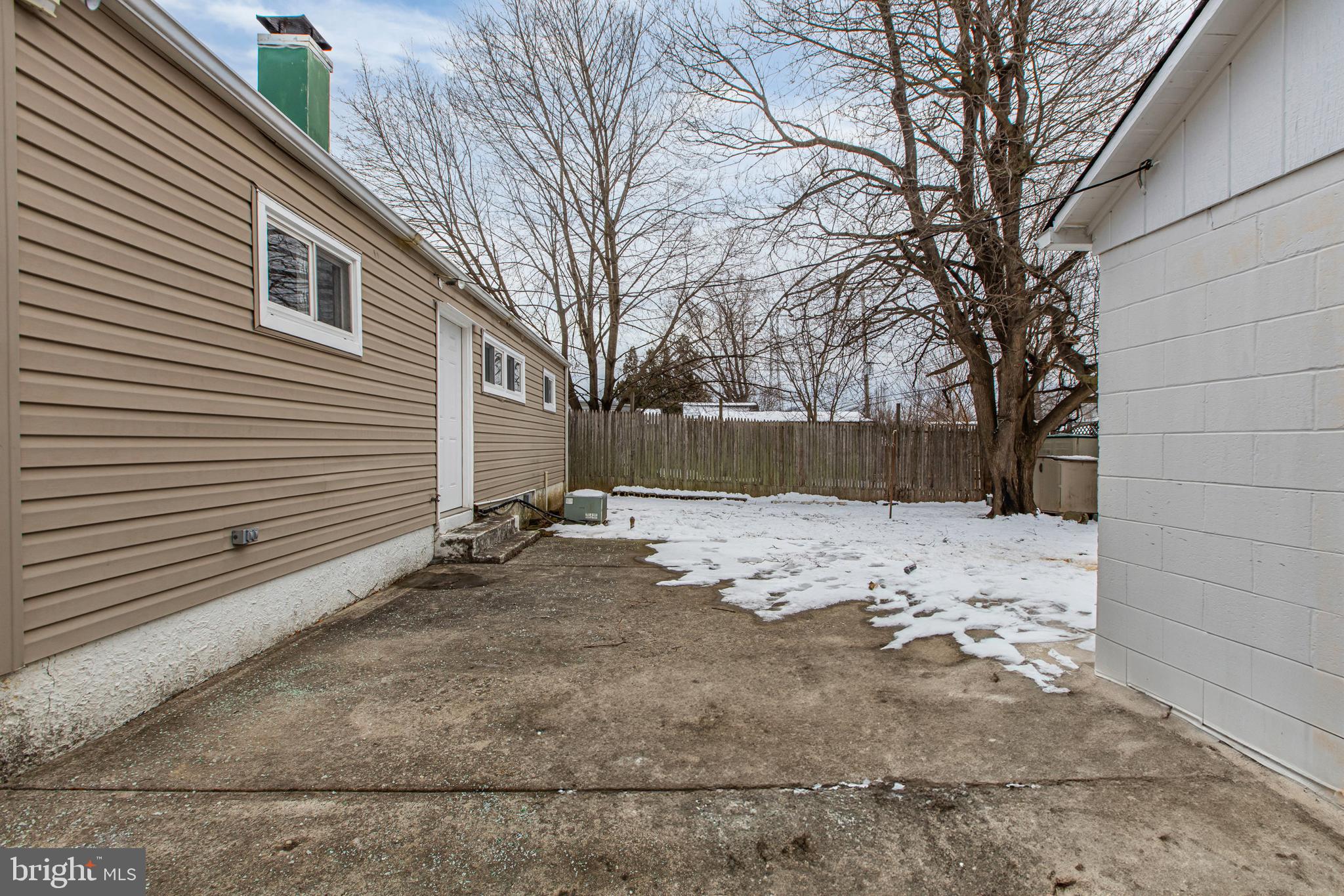 CASTLE HILLS - Residential