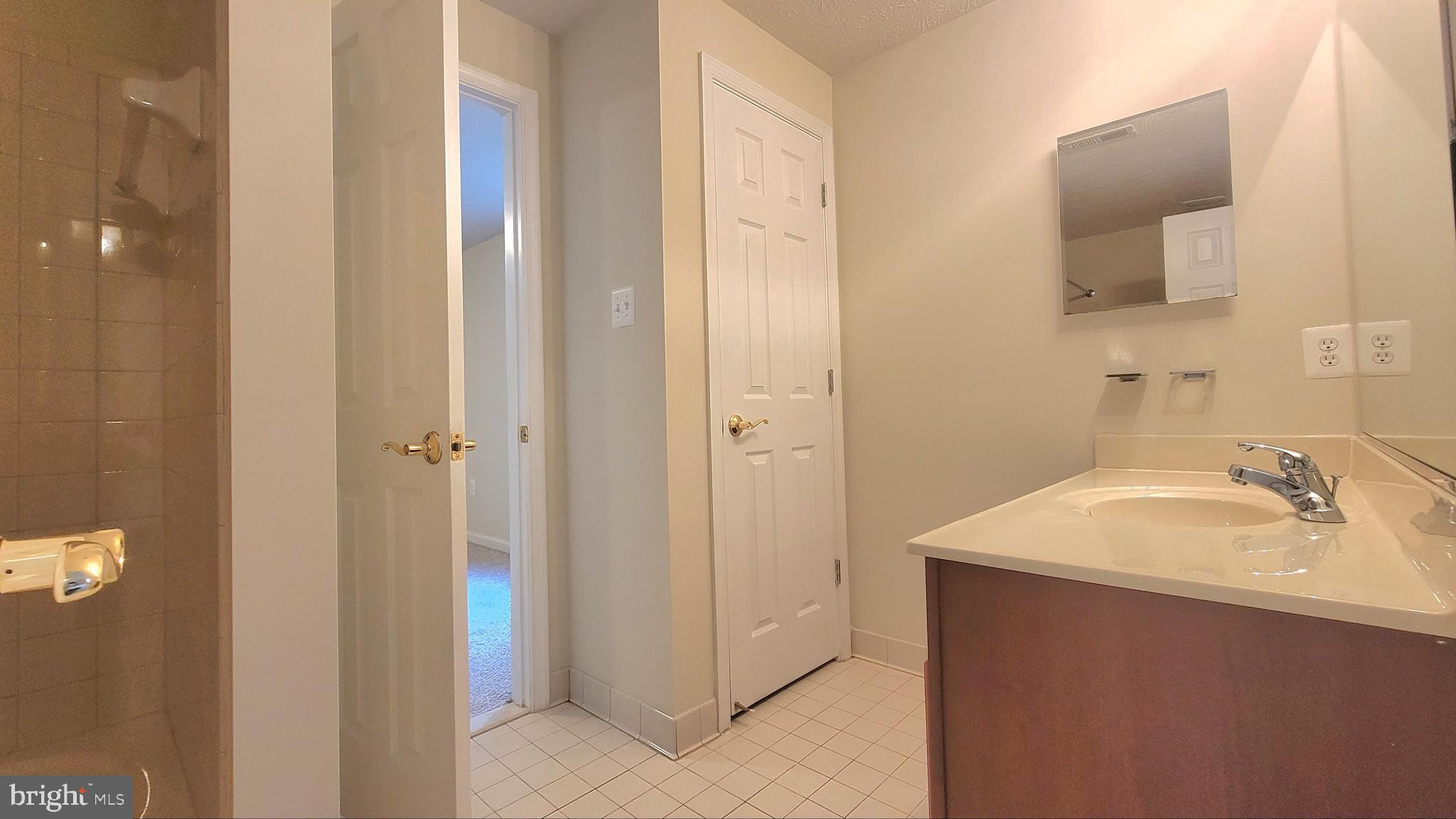 SEASONS LANDING - Residential Lease