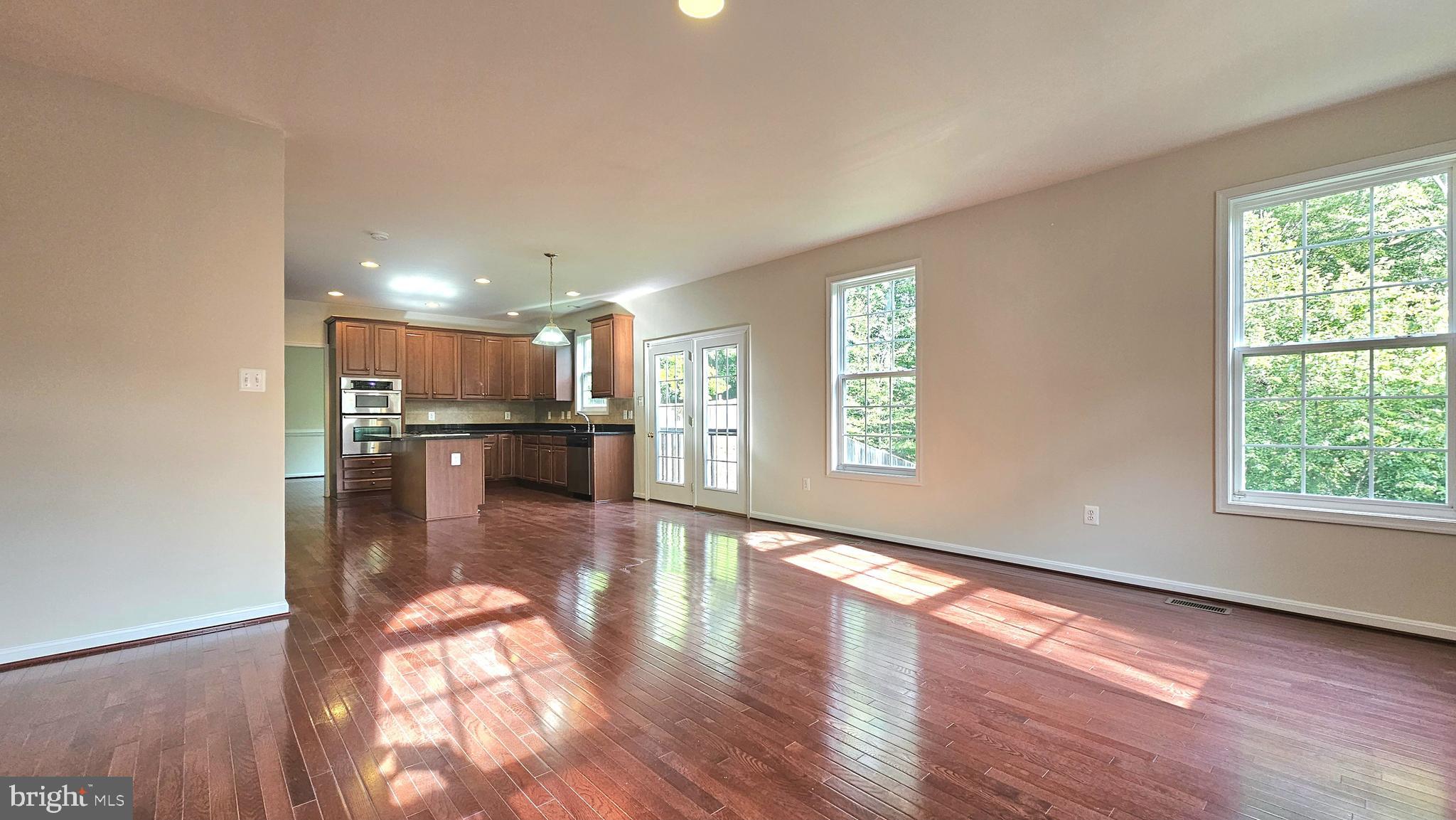 SEASONS LANDING - Residential Lease