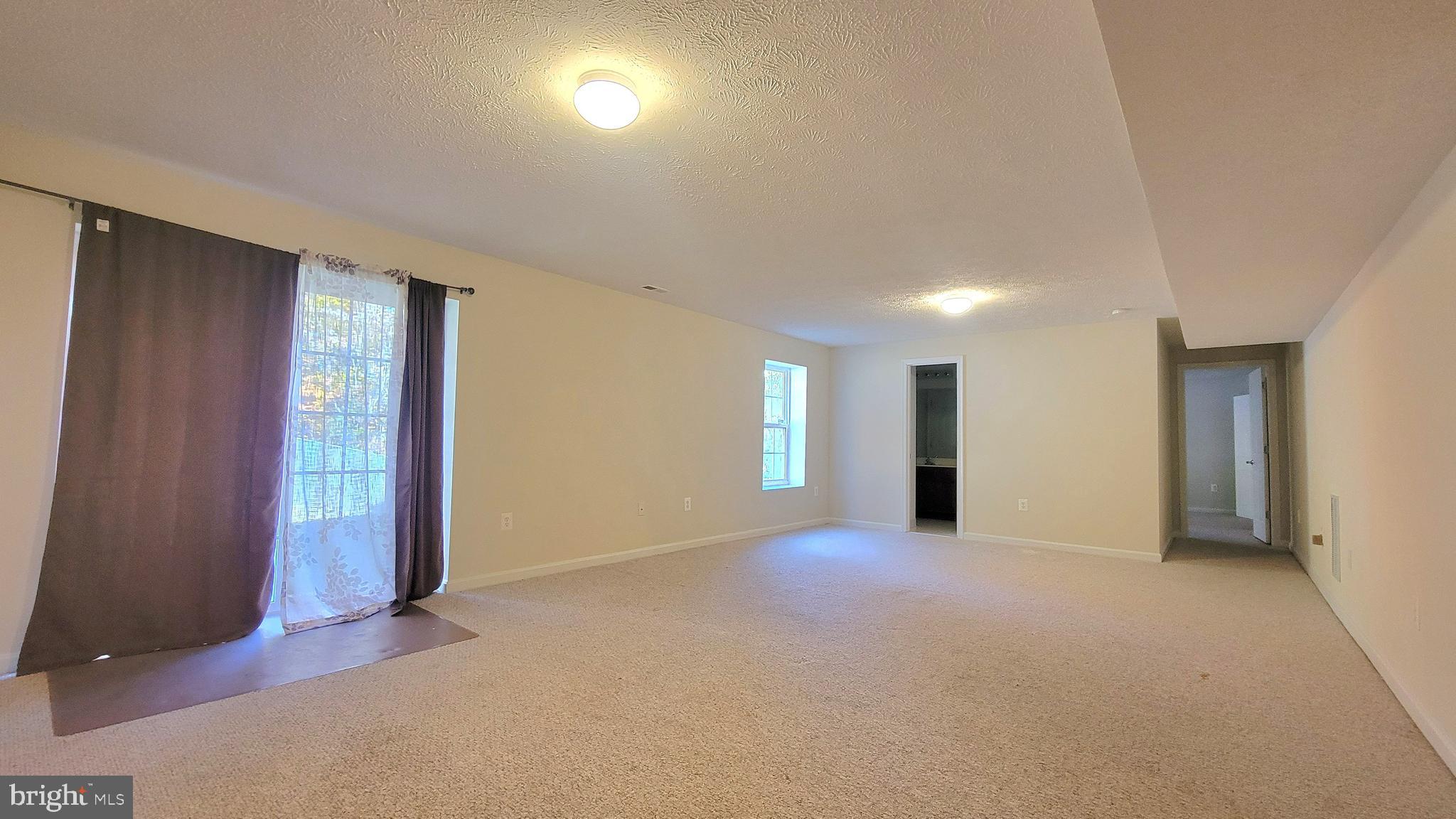 SEASONS LANDING - Residential Lease