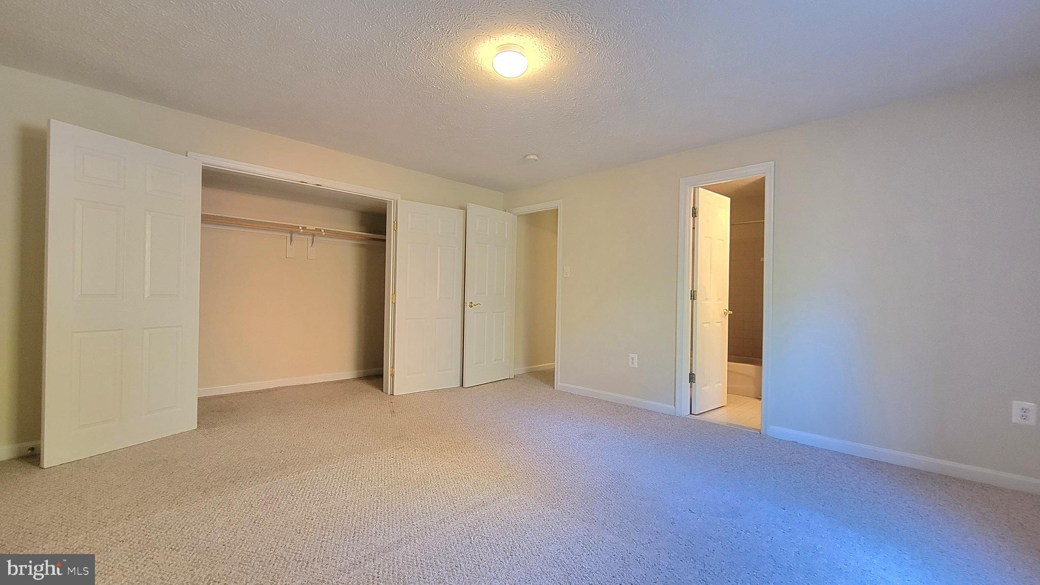 SEASONS LANDING - Residential Lease