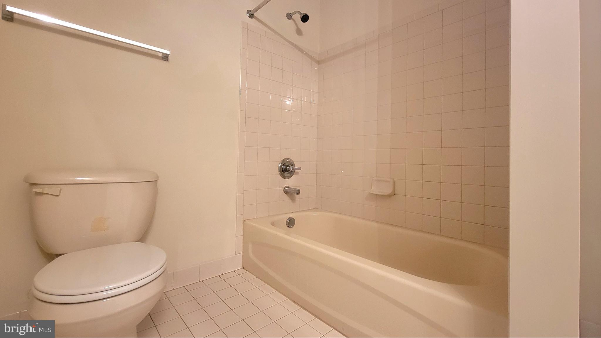 SEASONS LANDING - Residential Lease