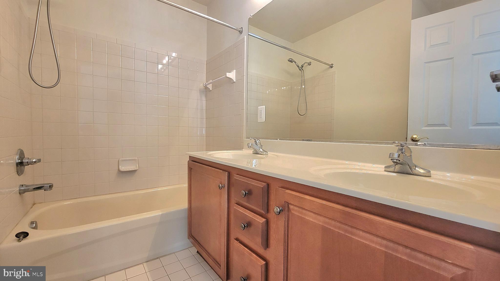 SEASONS LANDING - Residential Lease