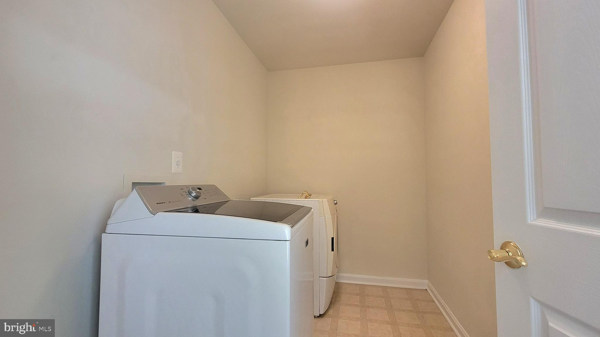 SEASONS LANDING - Residential Lease