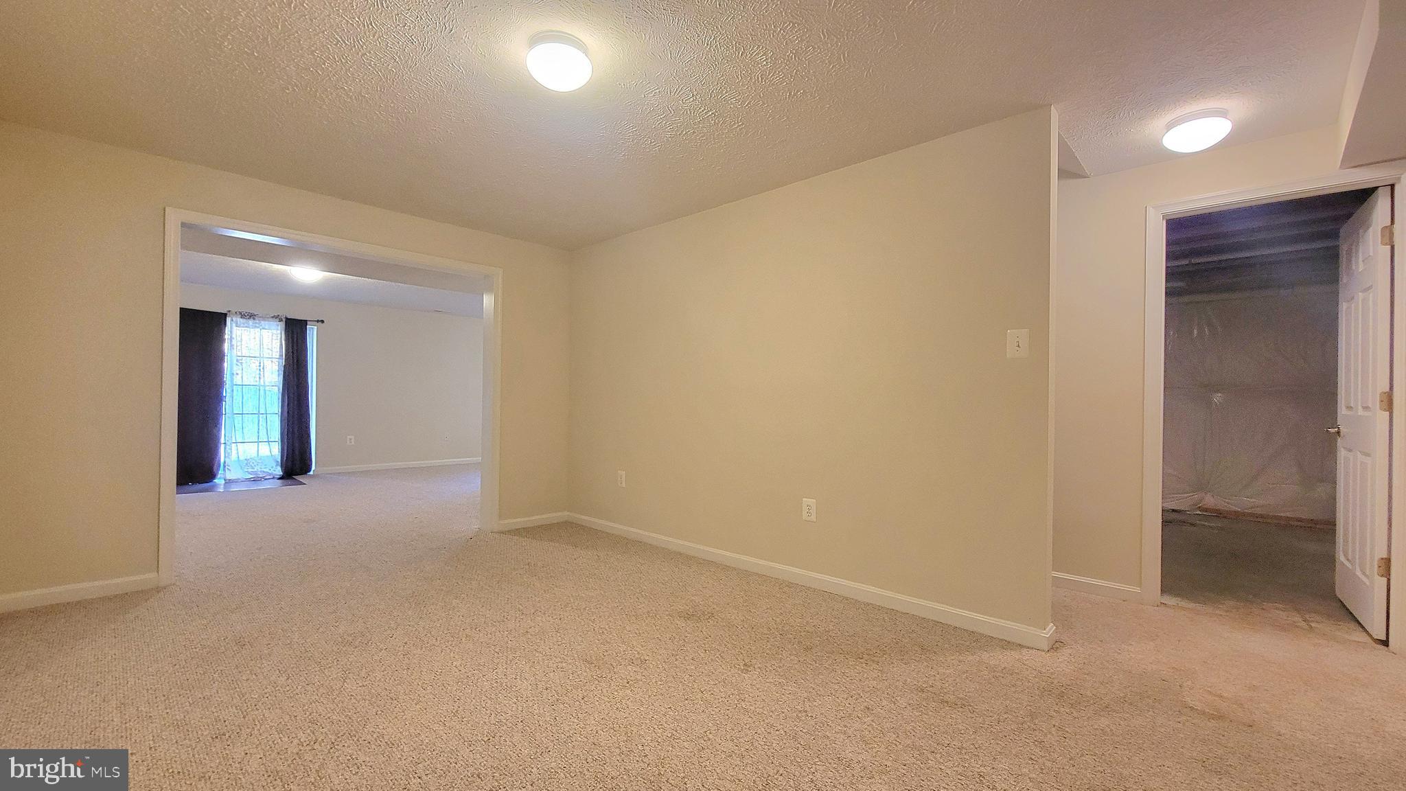 SEASONS LANDING - Residential Lease