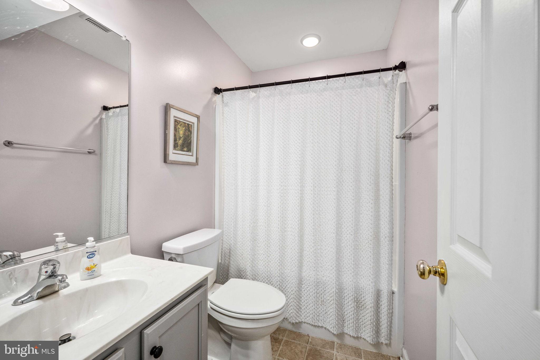 LAKE WILDERNESS - Residential