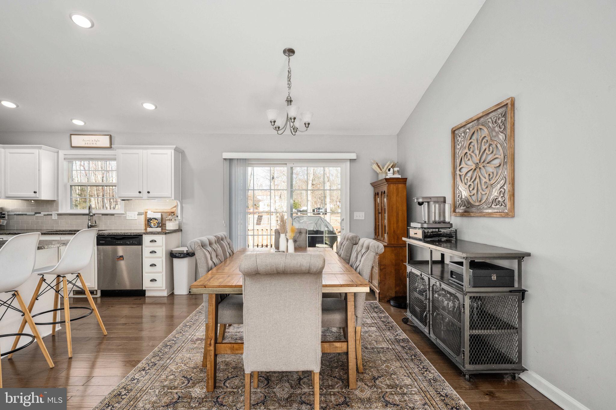 LAKE WILDERNESS - Residential