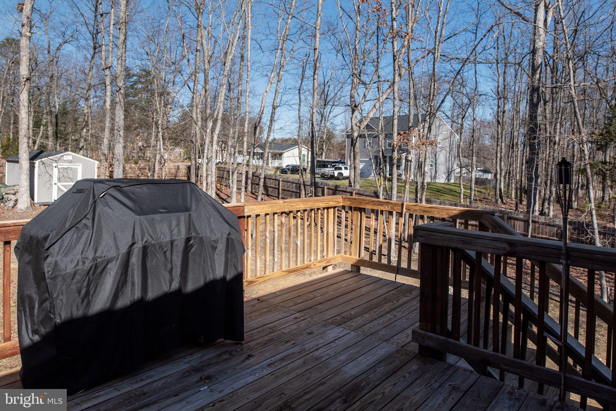 LAKE WILDERNESS - Residential