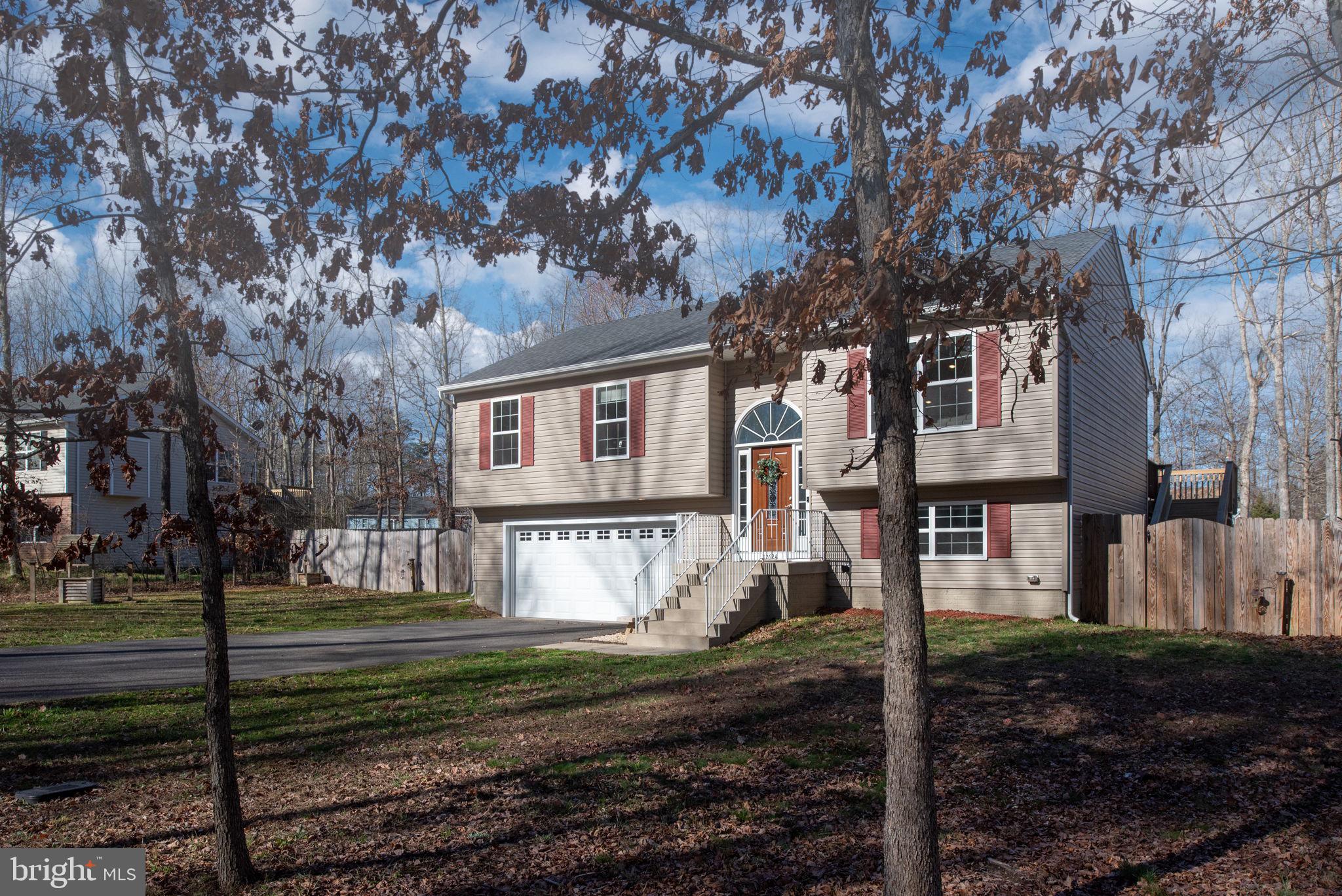 LAKE WILDERNESS - Residential