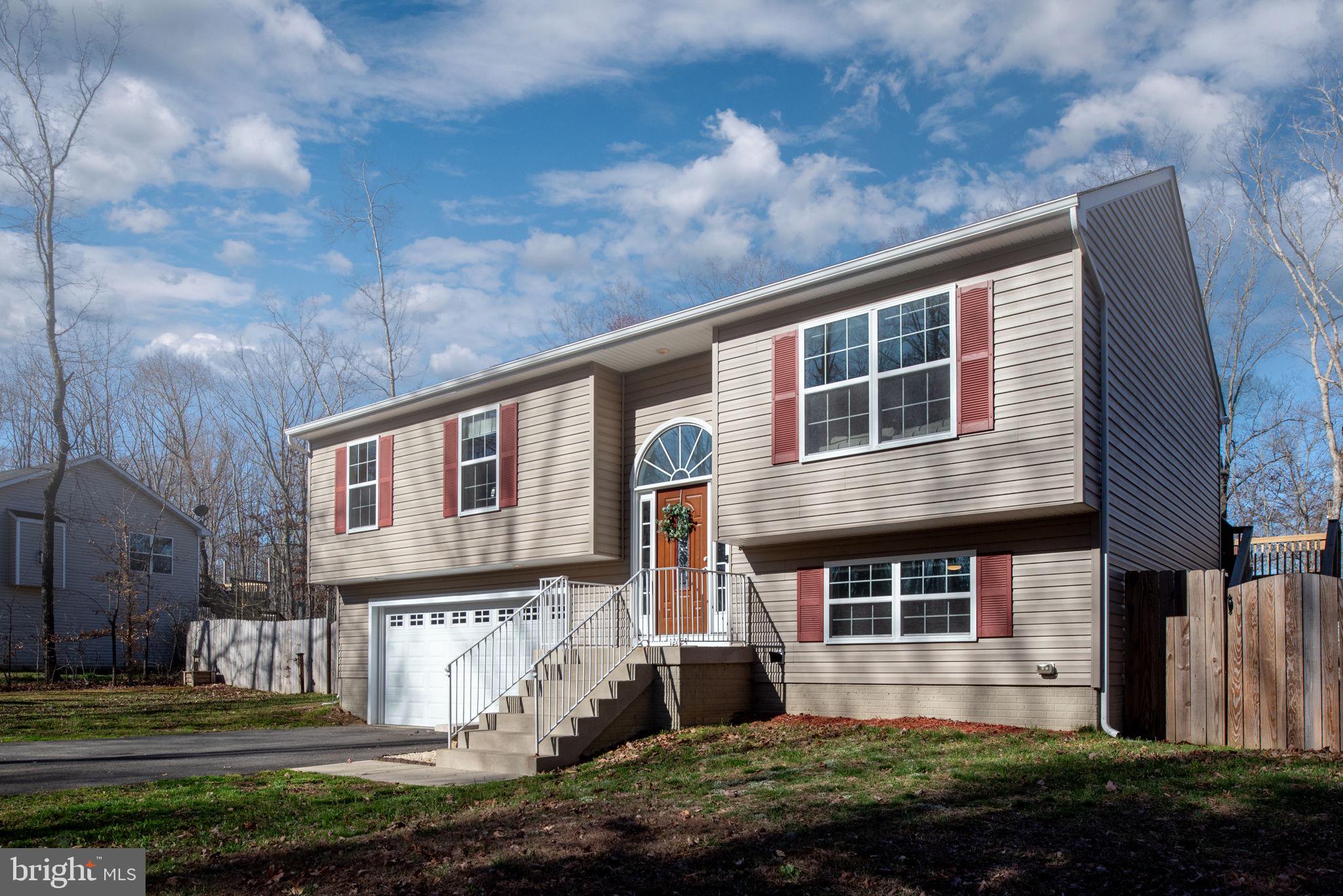 LAKE WILDERNESS - Residential