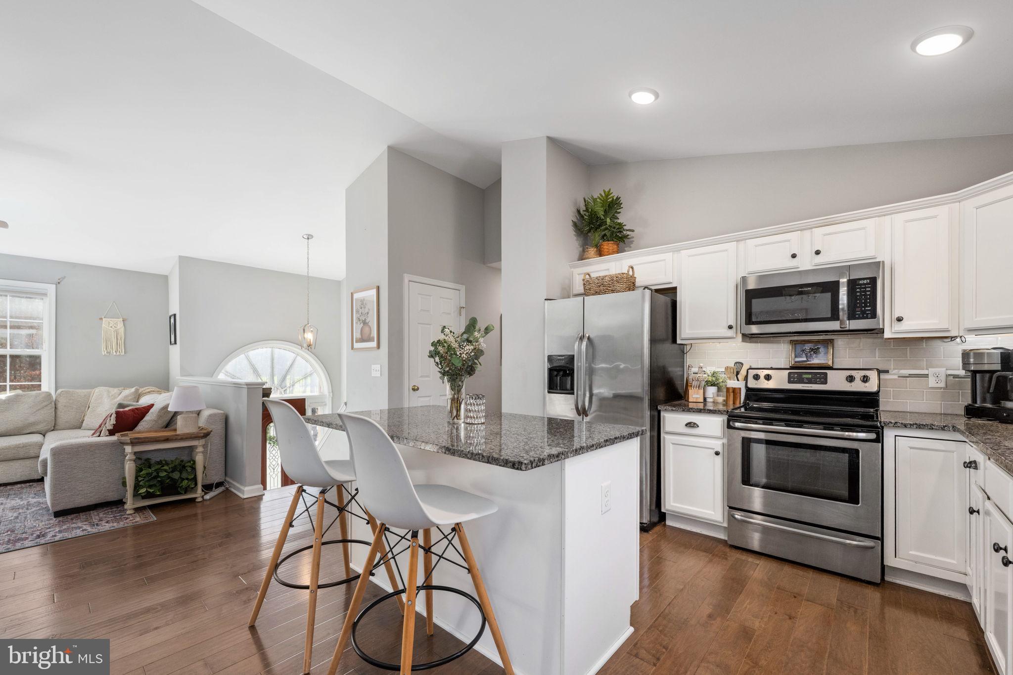 LAKE WILDERNESS - Residential