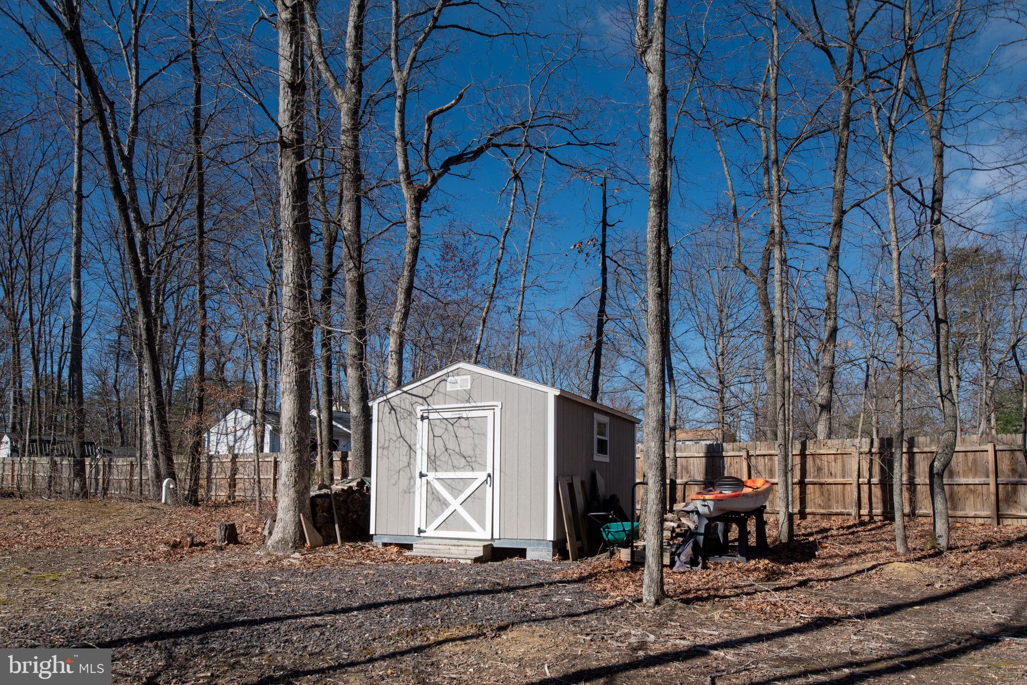 LAKE WILDERNESS - Residential