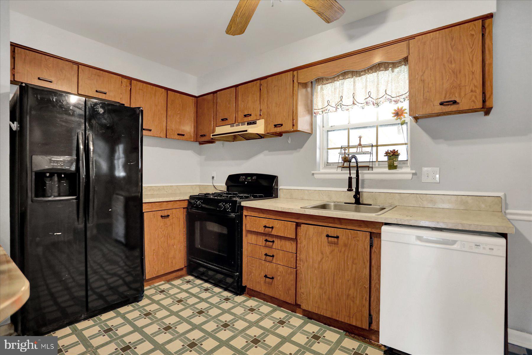 HUNTSMOOR VILLAGE NORTH - Residential